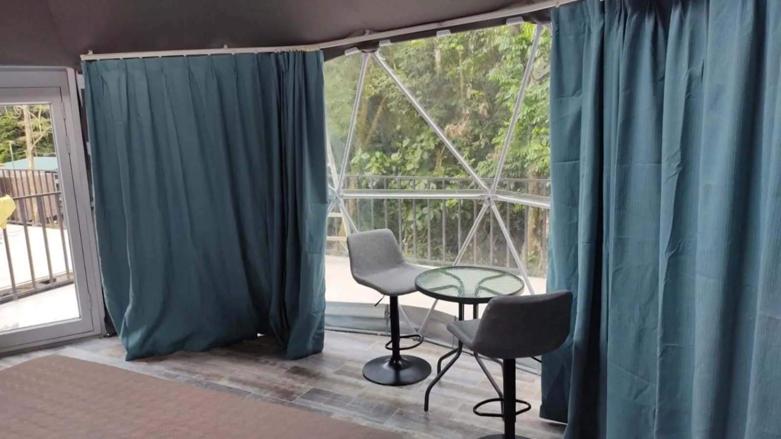 HOTEL, VILLAS y GLAMPINGS MYA -PUERTO VIEJO, Limon, CR