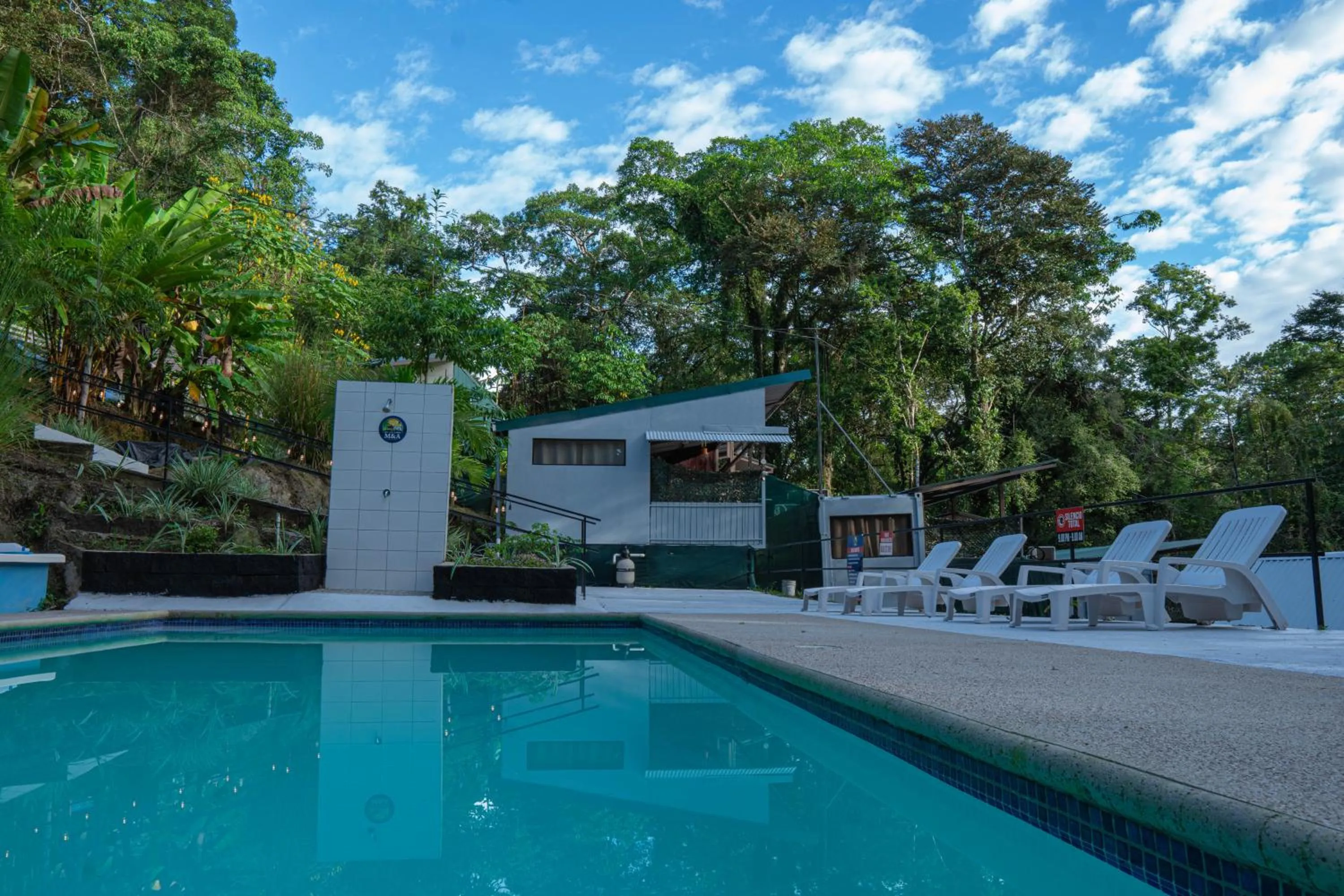 HOTEL, VILLAS y GLAMPINGS MYA -PUERTO VIEJO, Limon, CR