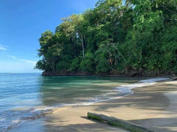 HOTEL, VILLAS y GLAMPINGS MYA -PUERTO VIEJO, Limon, CR