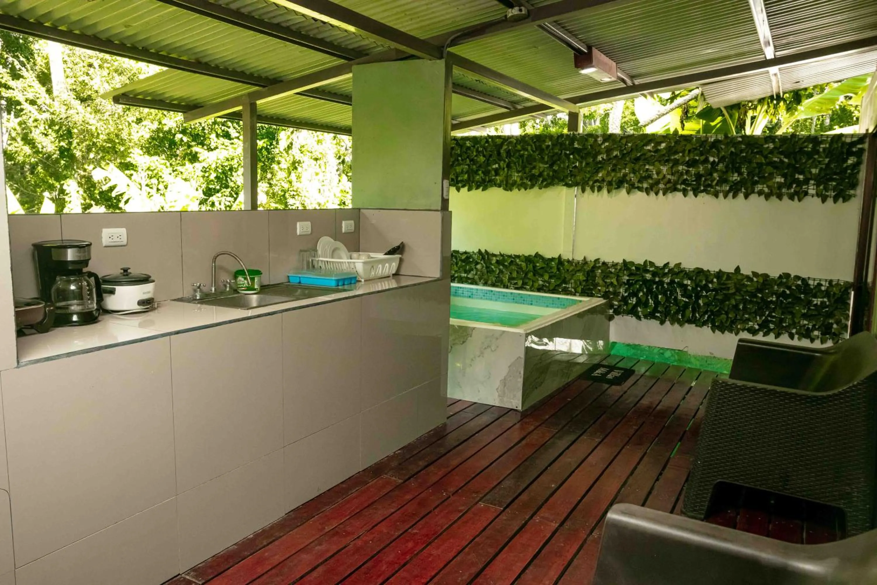 HOTEL, VILLAS y GLAMPINGS MYA -PUERTO VIEJO, Limon, CR