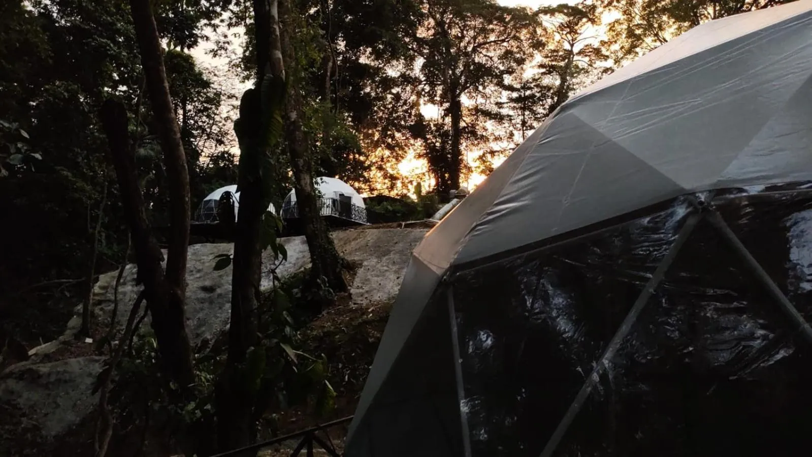 HOTEL, VILLAS y GLAMPINGS MYA -PUERTO VIEJO, Limon, CR