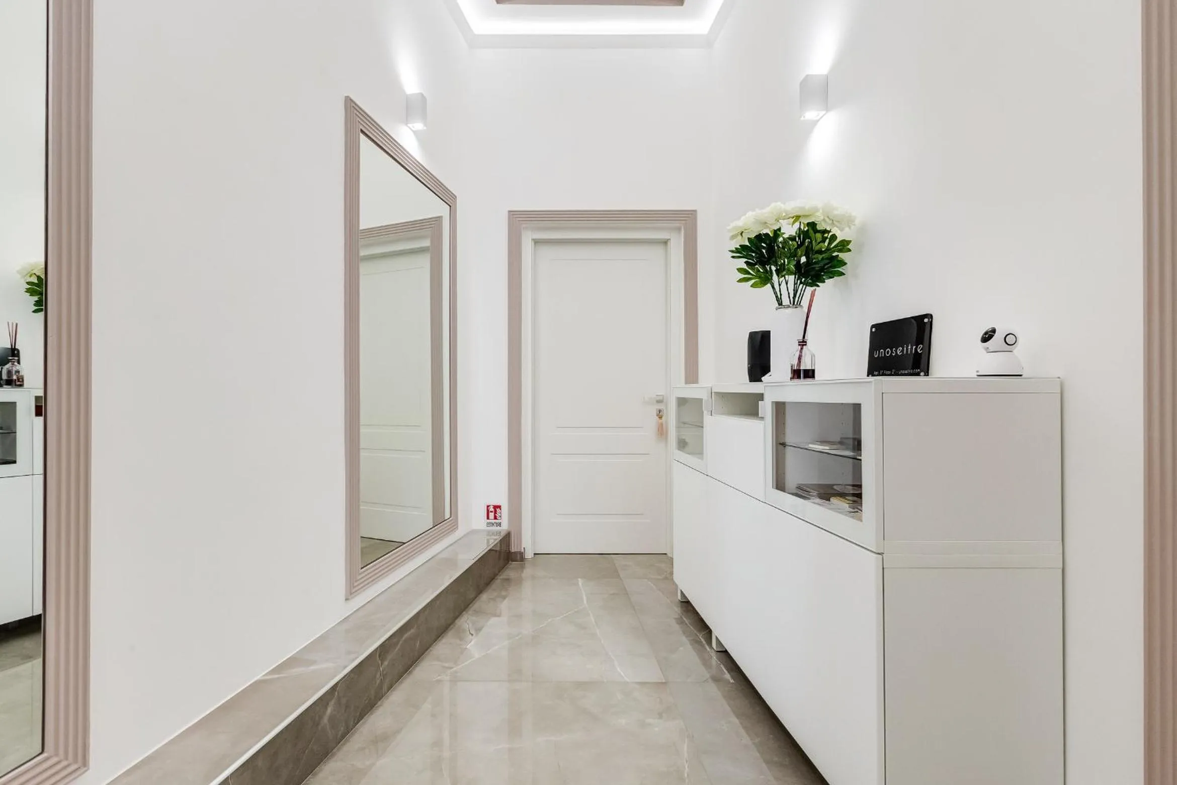 UnoSeiTre - Luxury Apartment & Suite