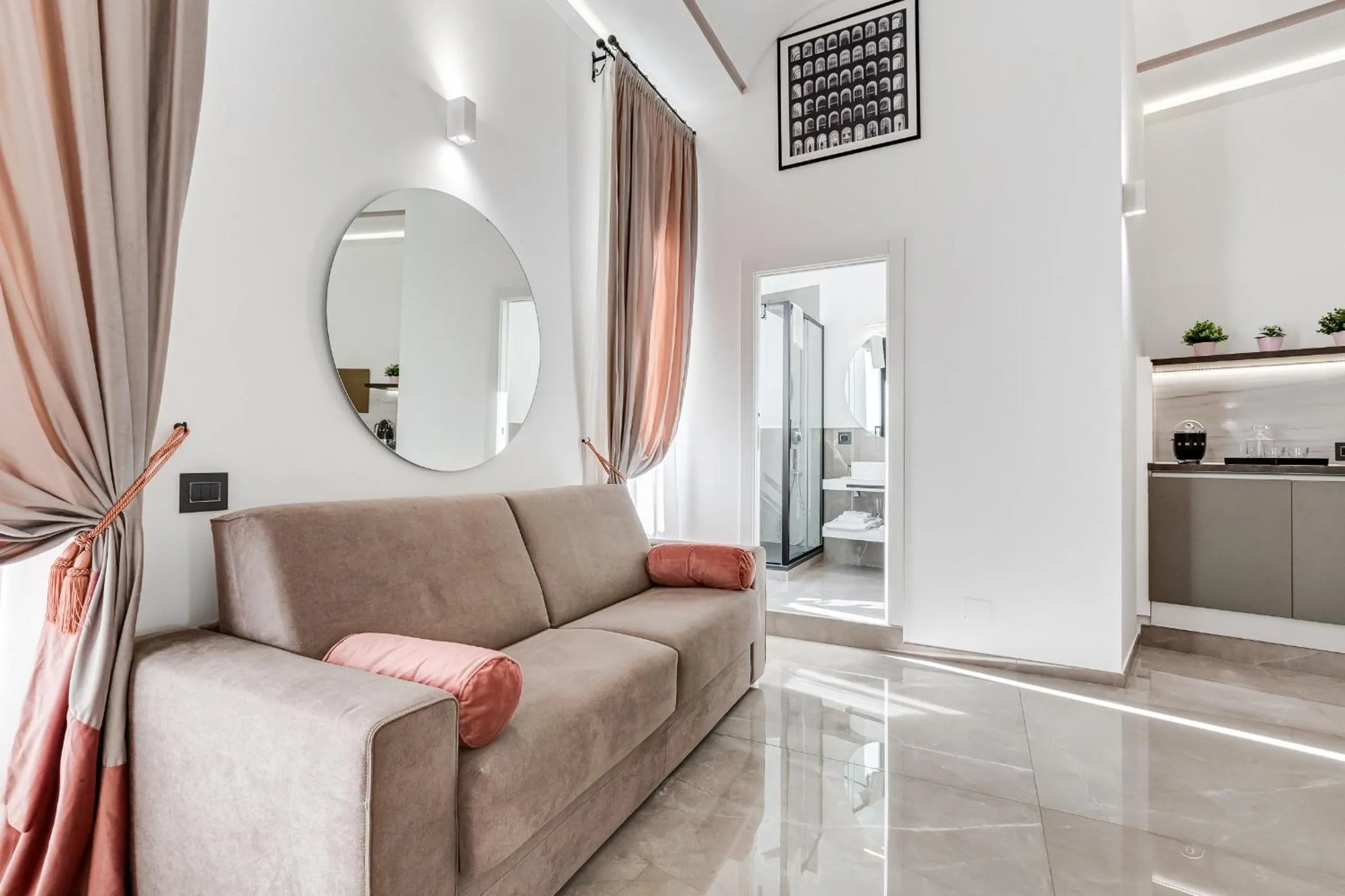 UnoSeiTre - Luxury Apartment & Suite
