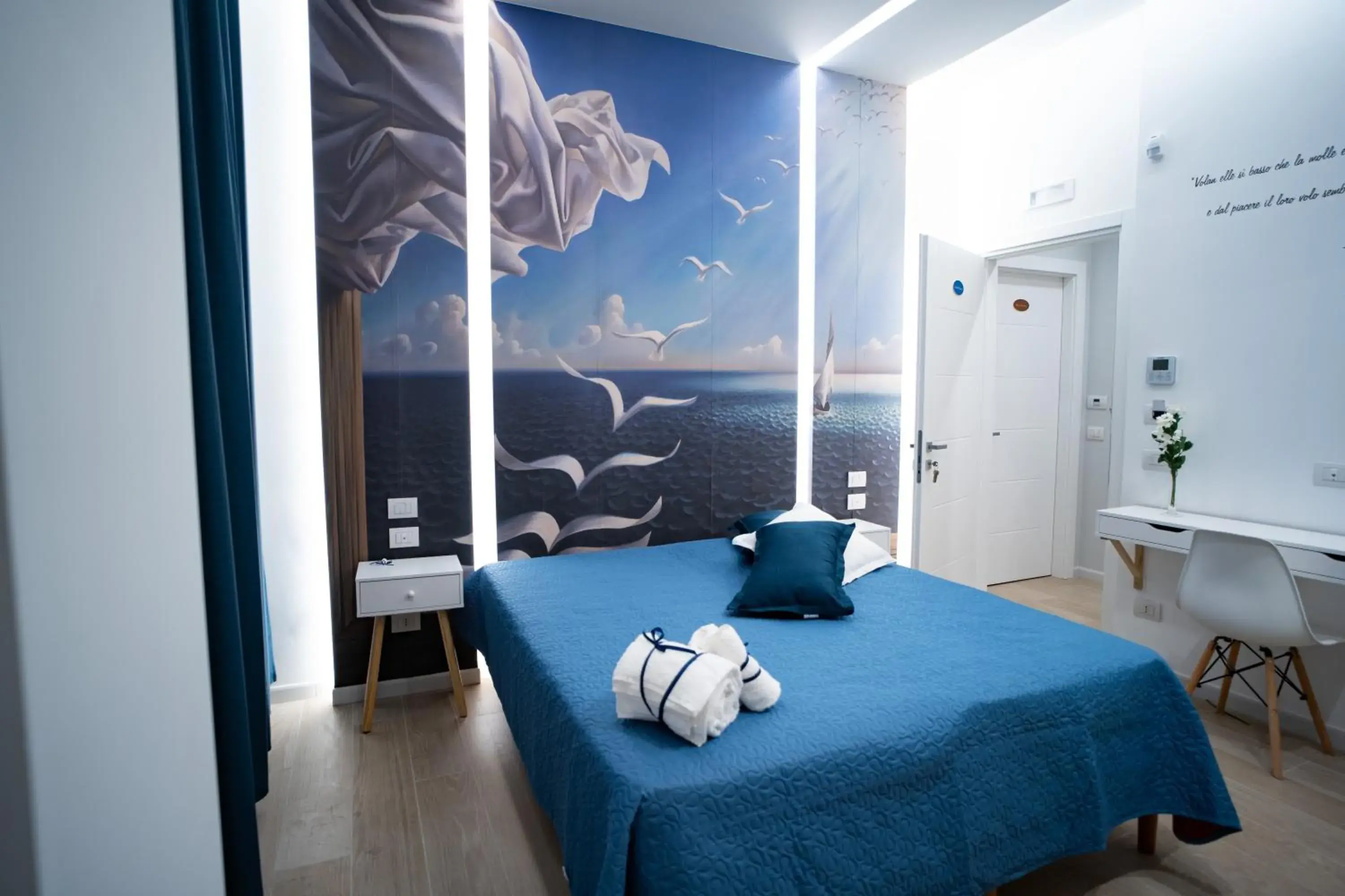 Double or Twin Room with Private Bathroom in L' Angolo dei poeti - Bed and Breakfast Double or Twin Room with Private Bathroom in L' Angolo dei poeti - Bed and Breakfast