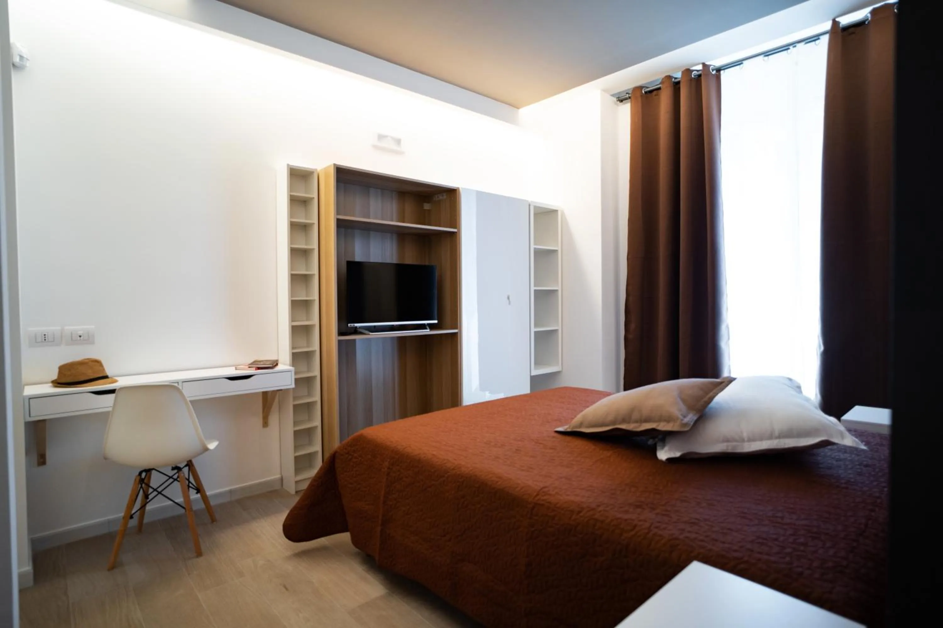 Bedroom, Bed in L' Angolo dei poeti - Bed and Breakfast