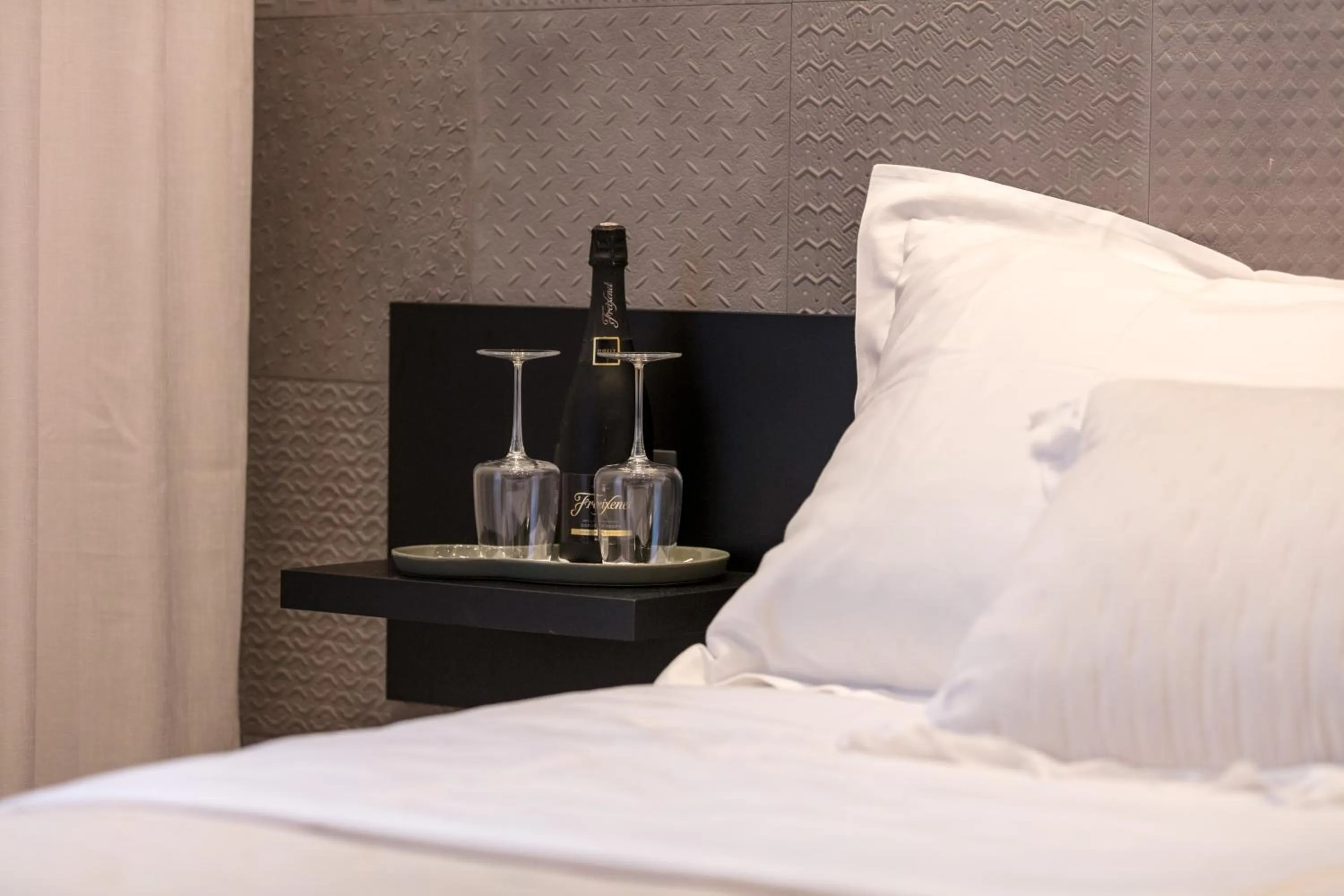 Bedroom, Bed in Aborda Rooms