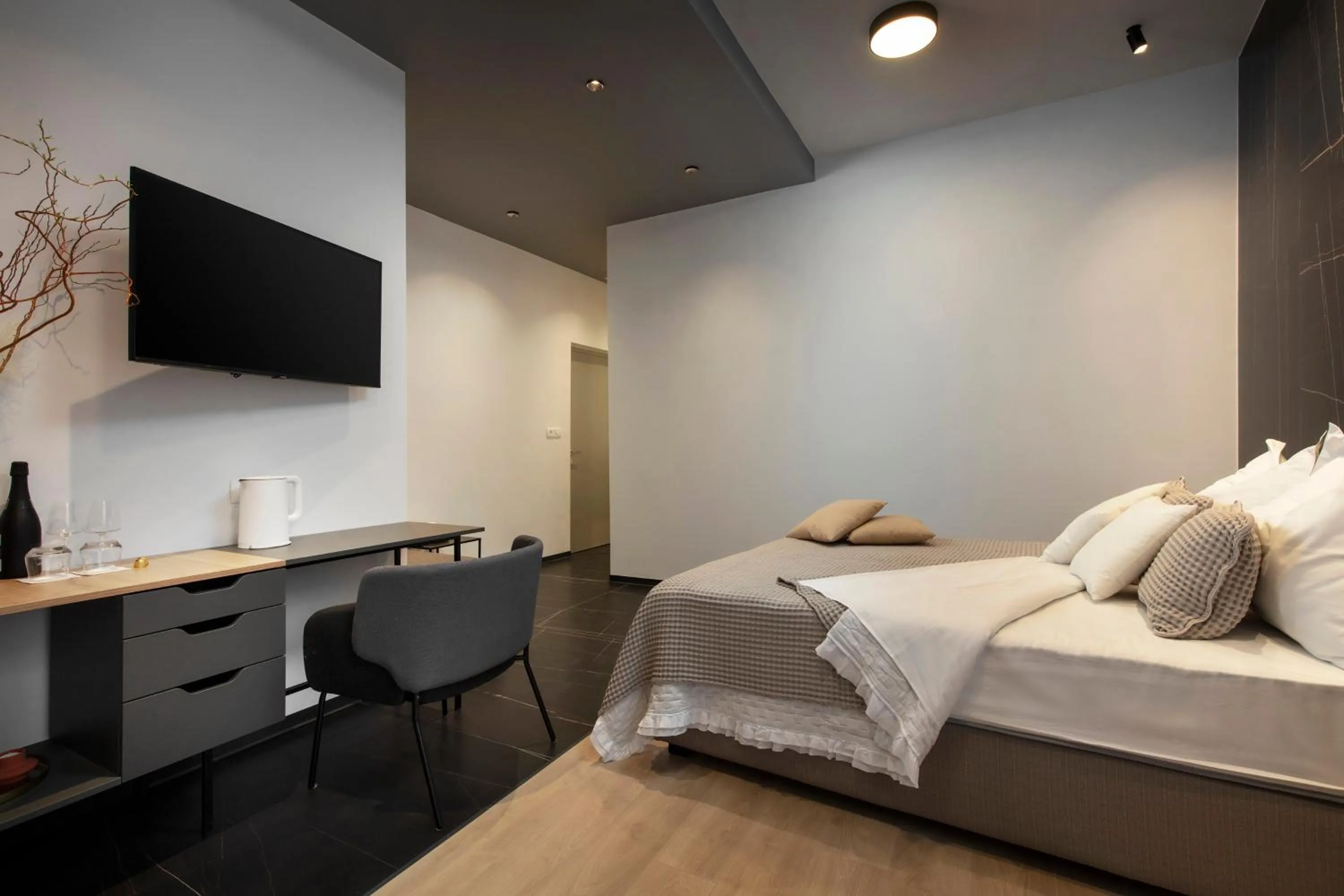 Photo of the whole room, Bed in Aborda Rooms