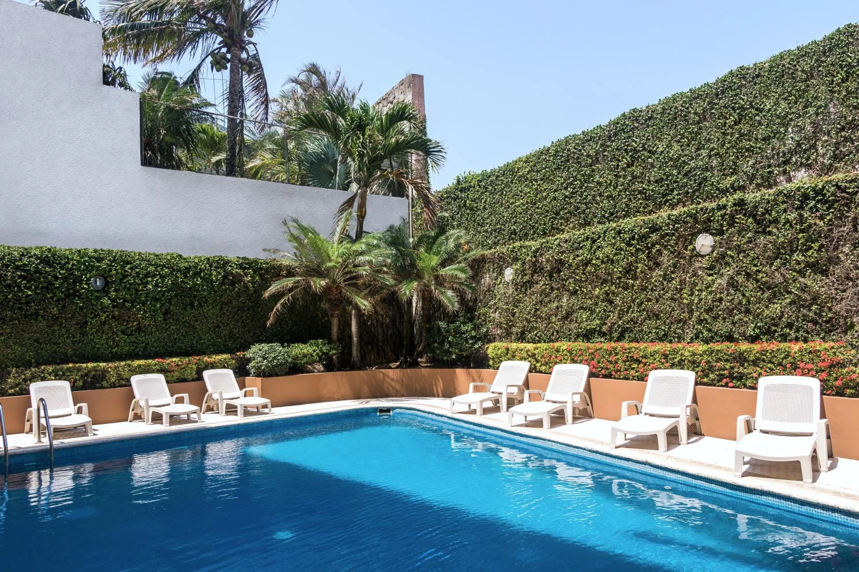 Swimming pool in Topacio7 Residencial