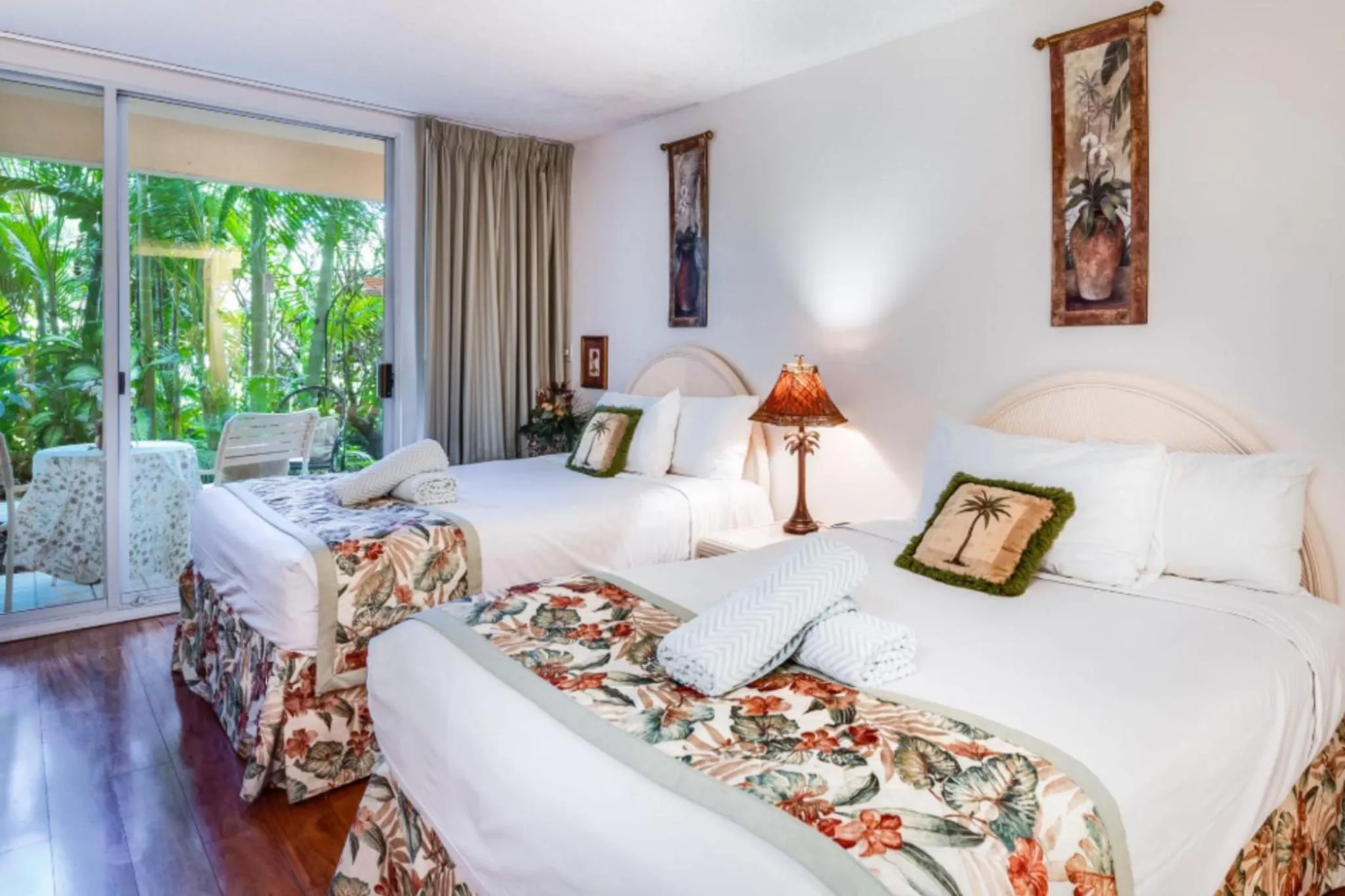 Bedroom, Bed in Castle At Maui Banyan