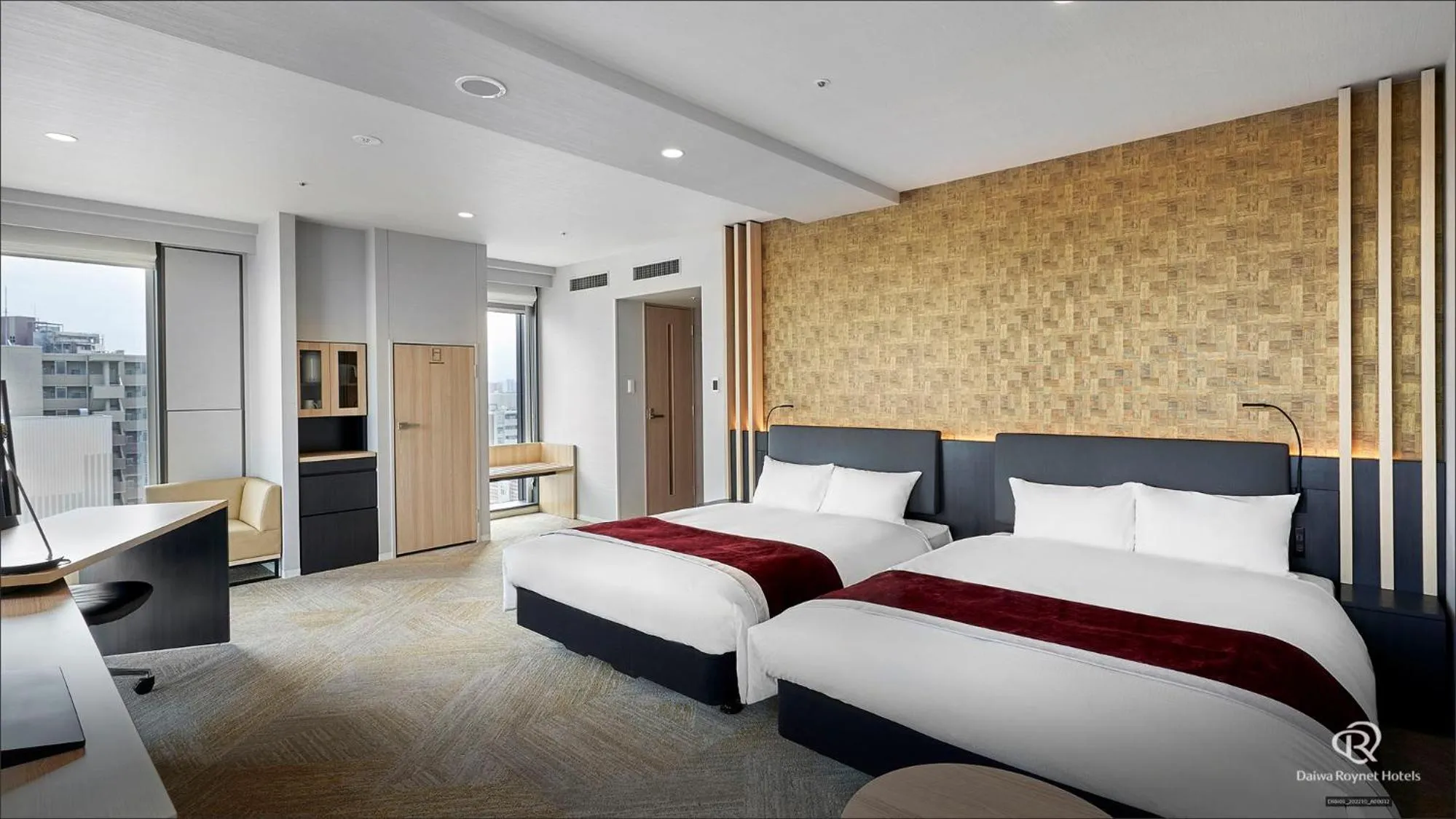 Photo of the whole room, Bed in Daiwa Roynet Hotel Kanazawa Eki Nishiguchi