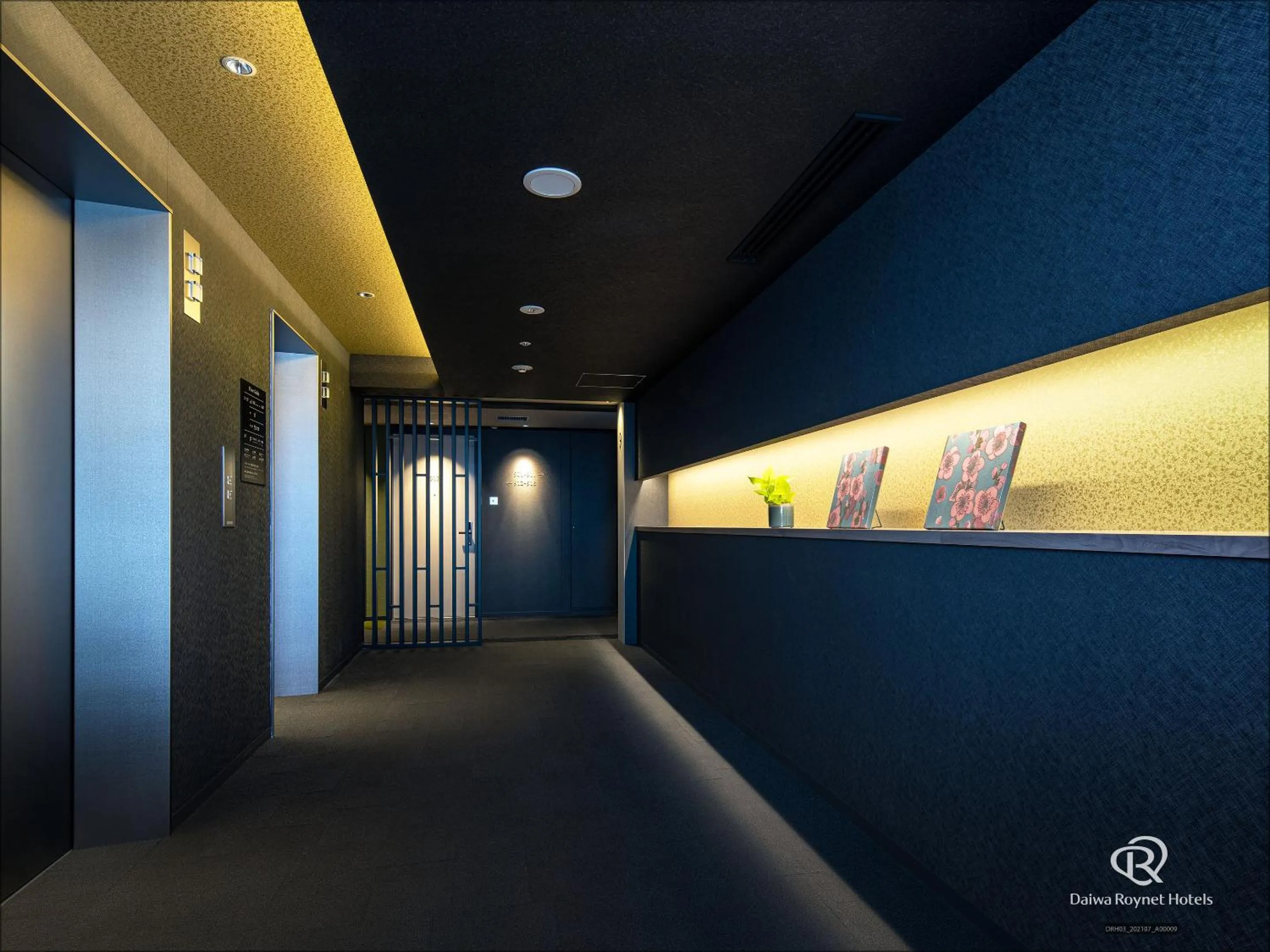 elevator in Daiwa Roynet Hotel Kanazawa Eki Nishiguchi