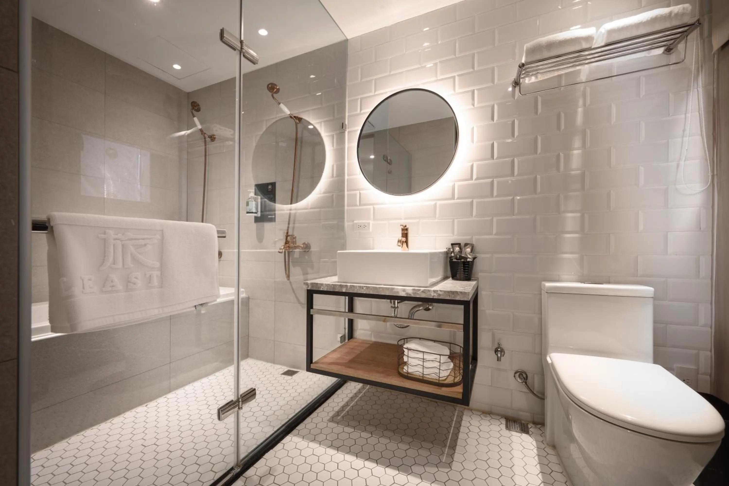 Shower in Hotel East Taichung