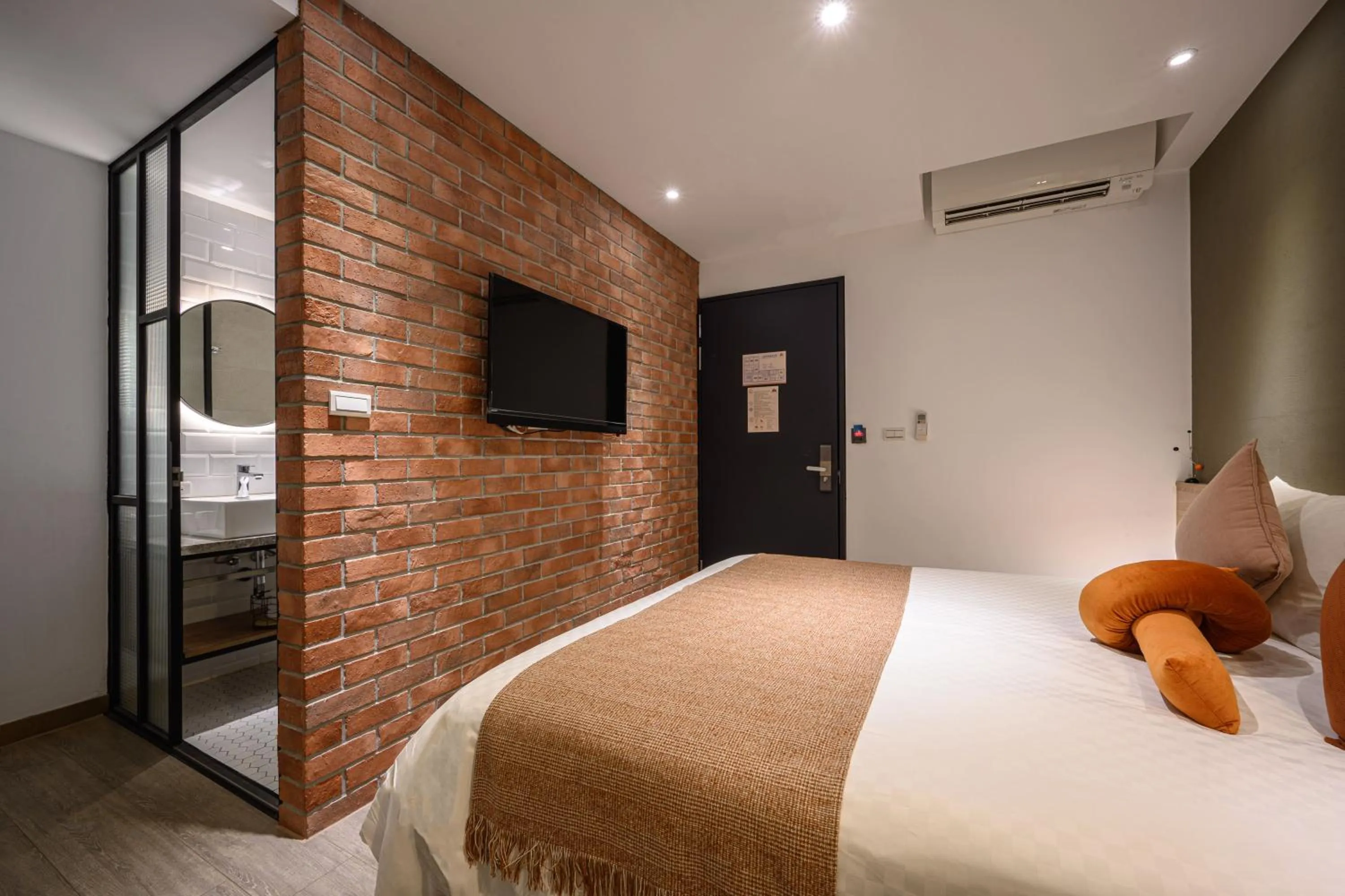 Bed in Hotel East Taichung