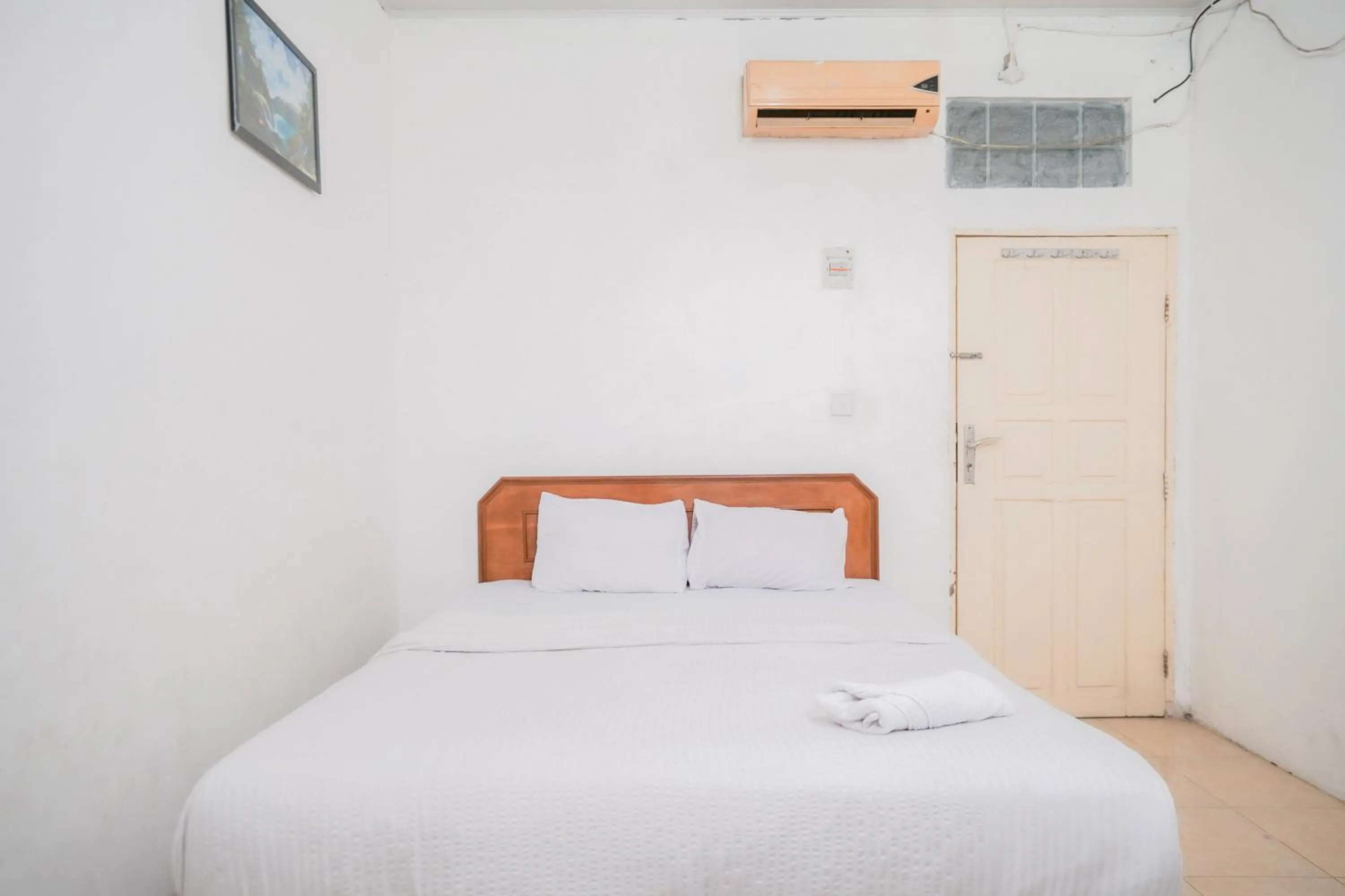 Urbanview Hotel Mine Residence Syariah