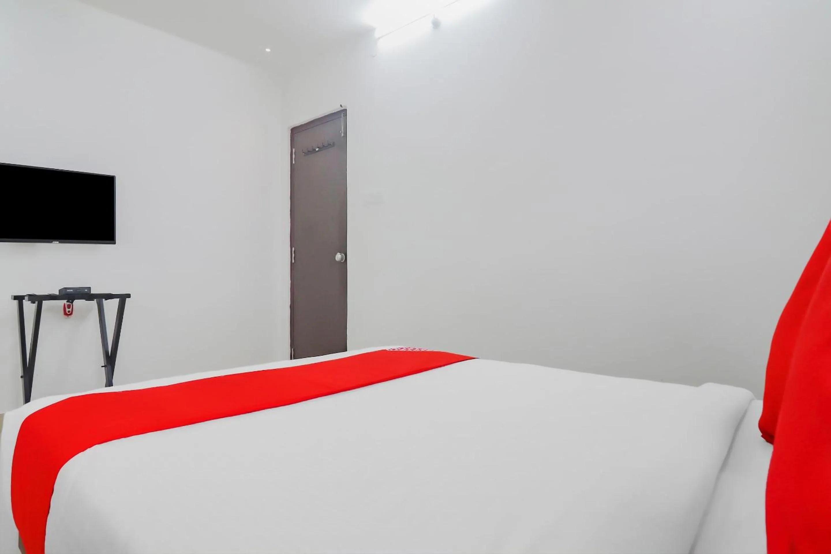 Bedroom, Bed in Hotel O Perfect Stay