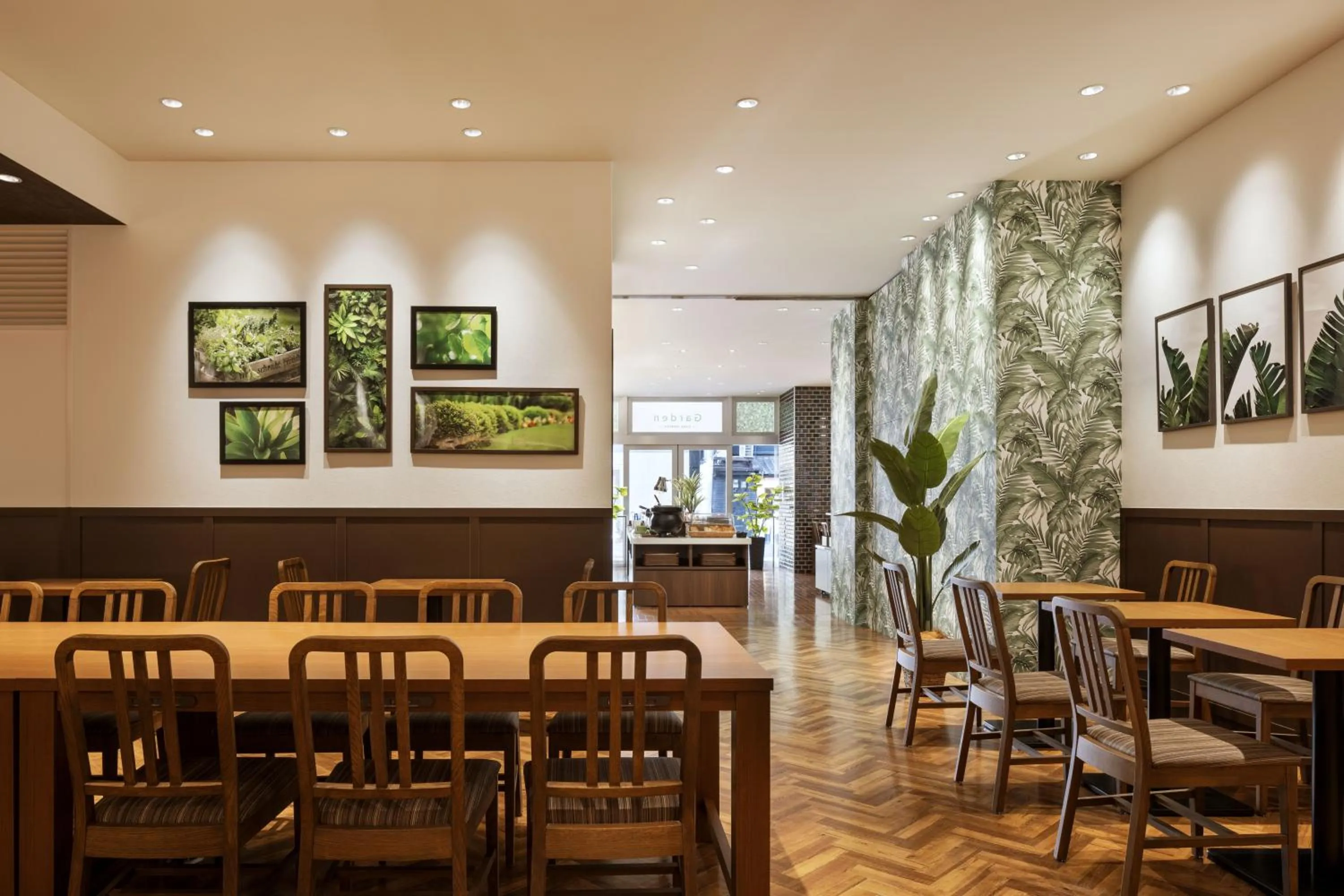 Restaurant/places to eat in Four Points Flex by Sheraton Osaka Honmachi