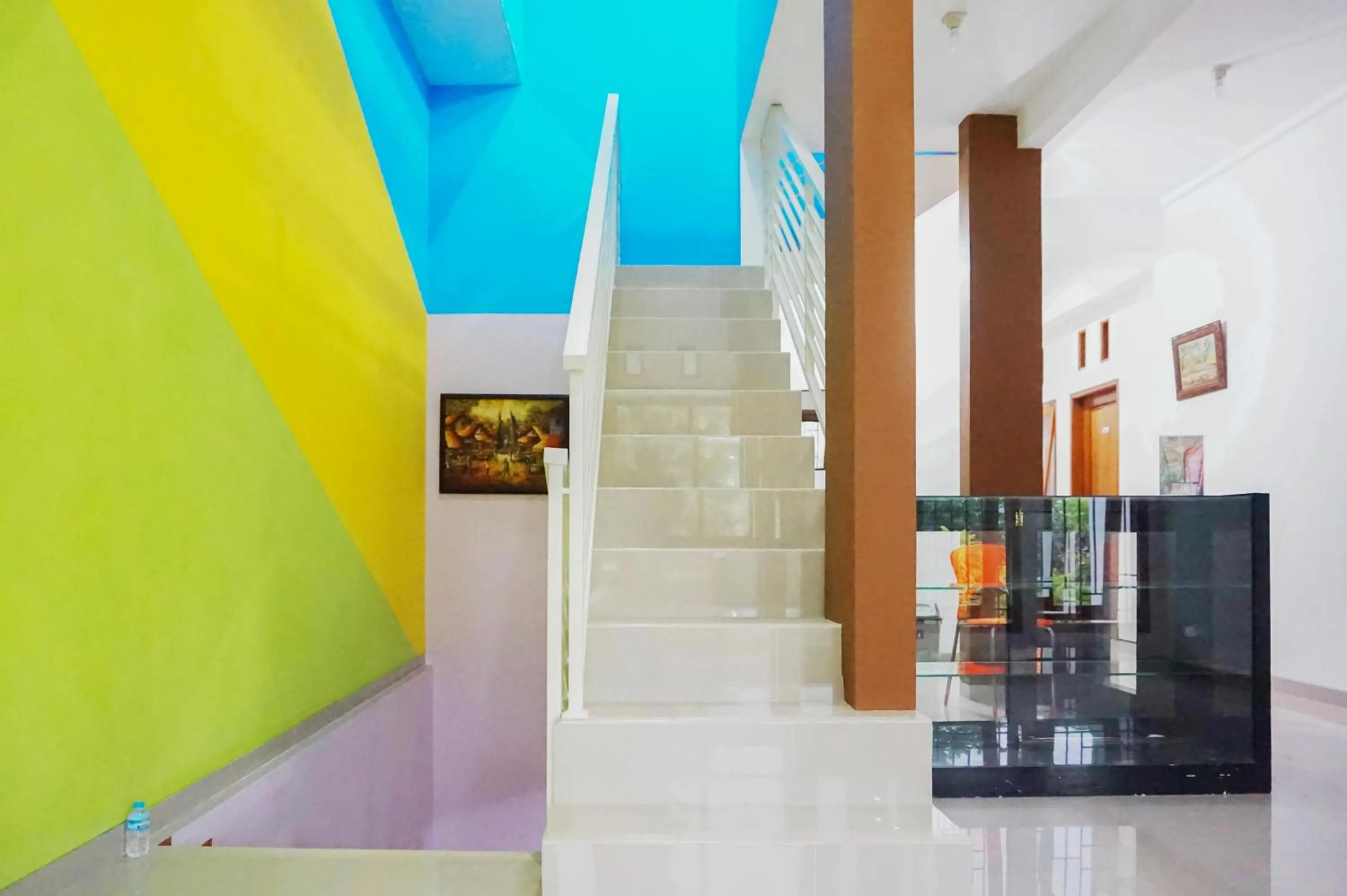 RedDoorz @ Jalan Danau Limboto