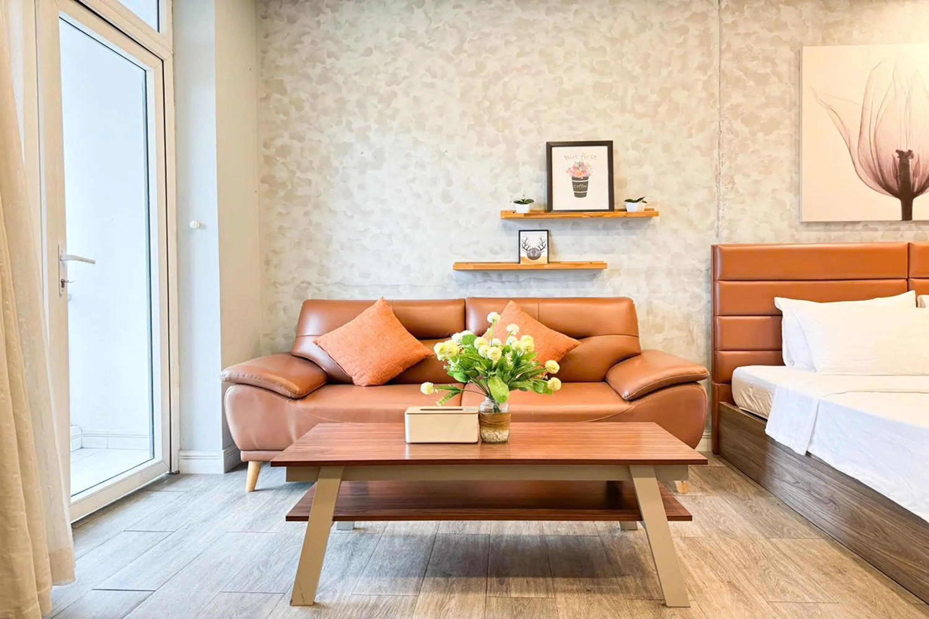 Seating area, Bed in Eva Adam Hotel