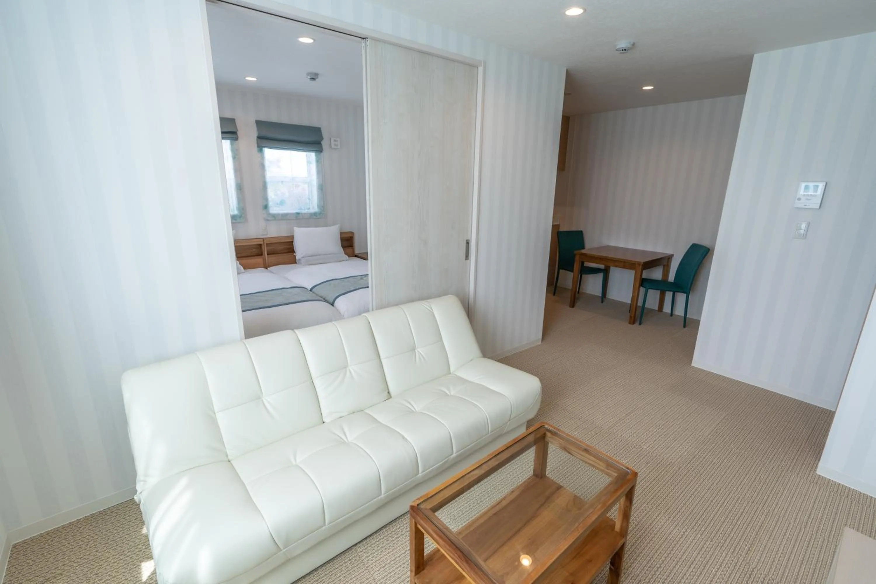 Bed in Ecot Irabu Bridge Sunset Hills