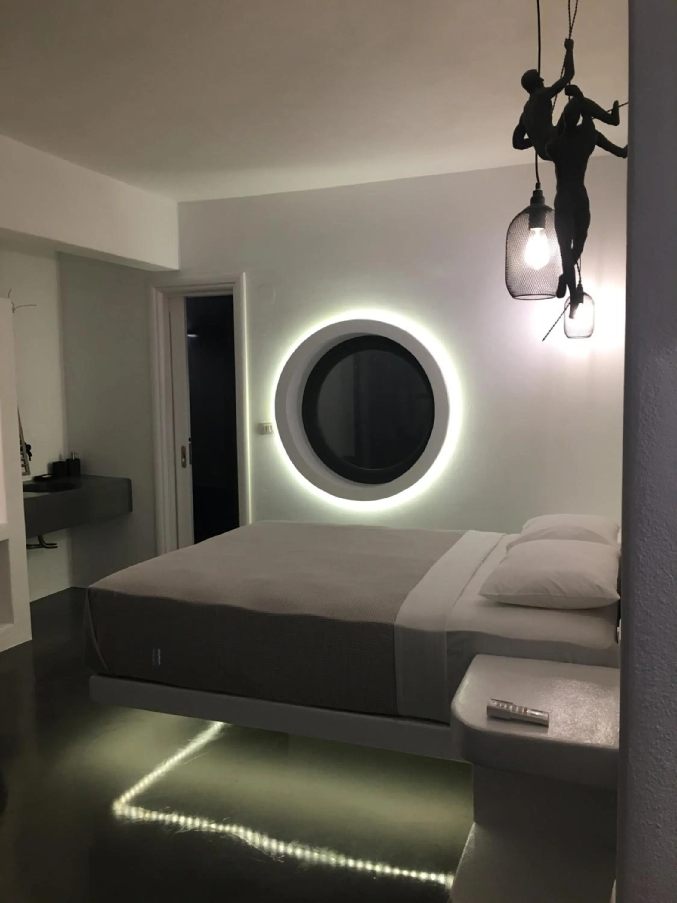 Bed in Santolia Art Suites