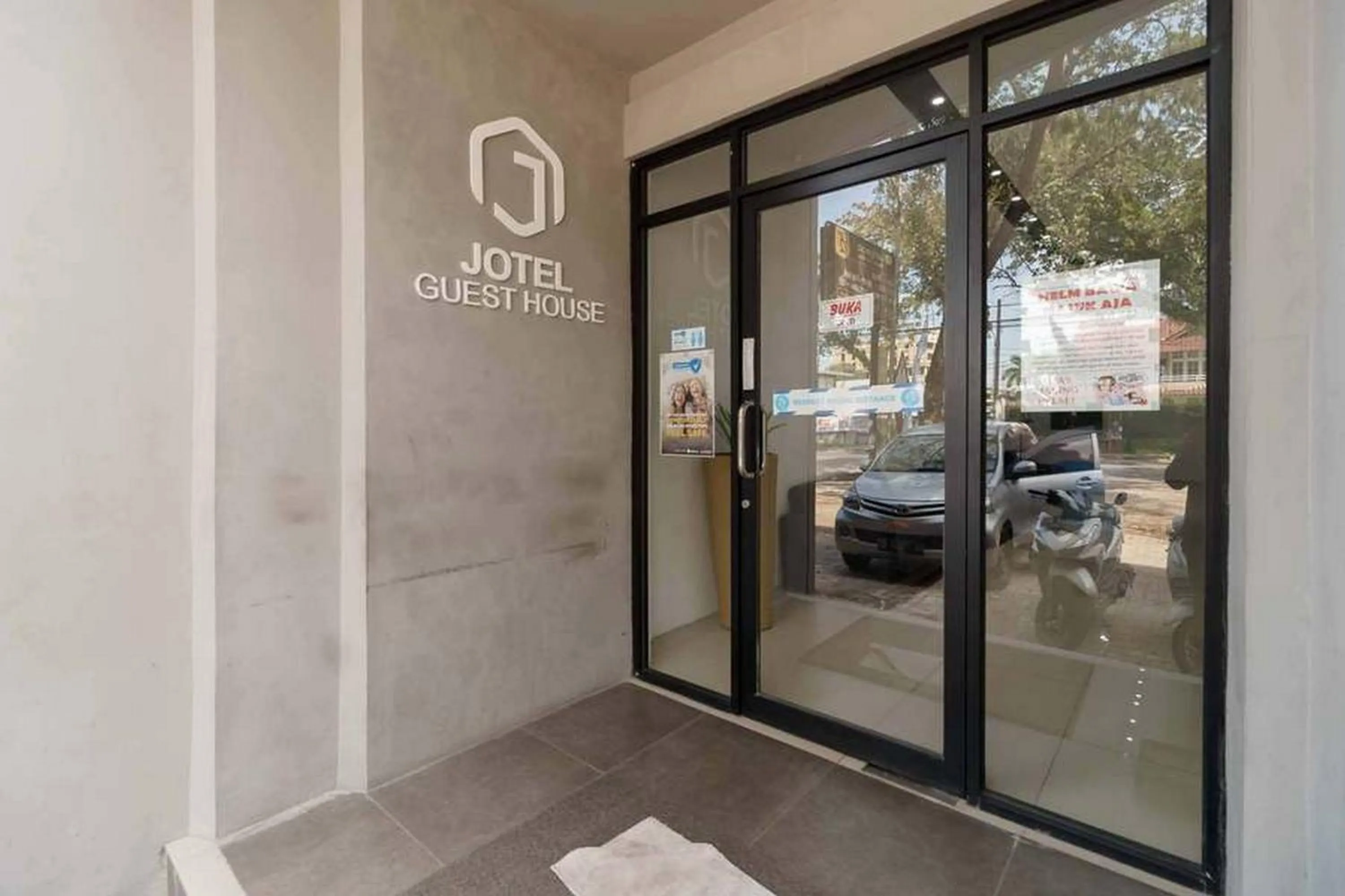 RedDoorz at Jotel Guest House Medan