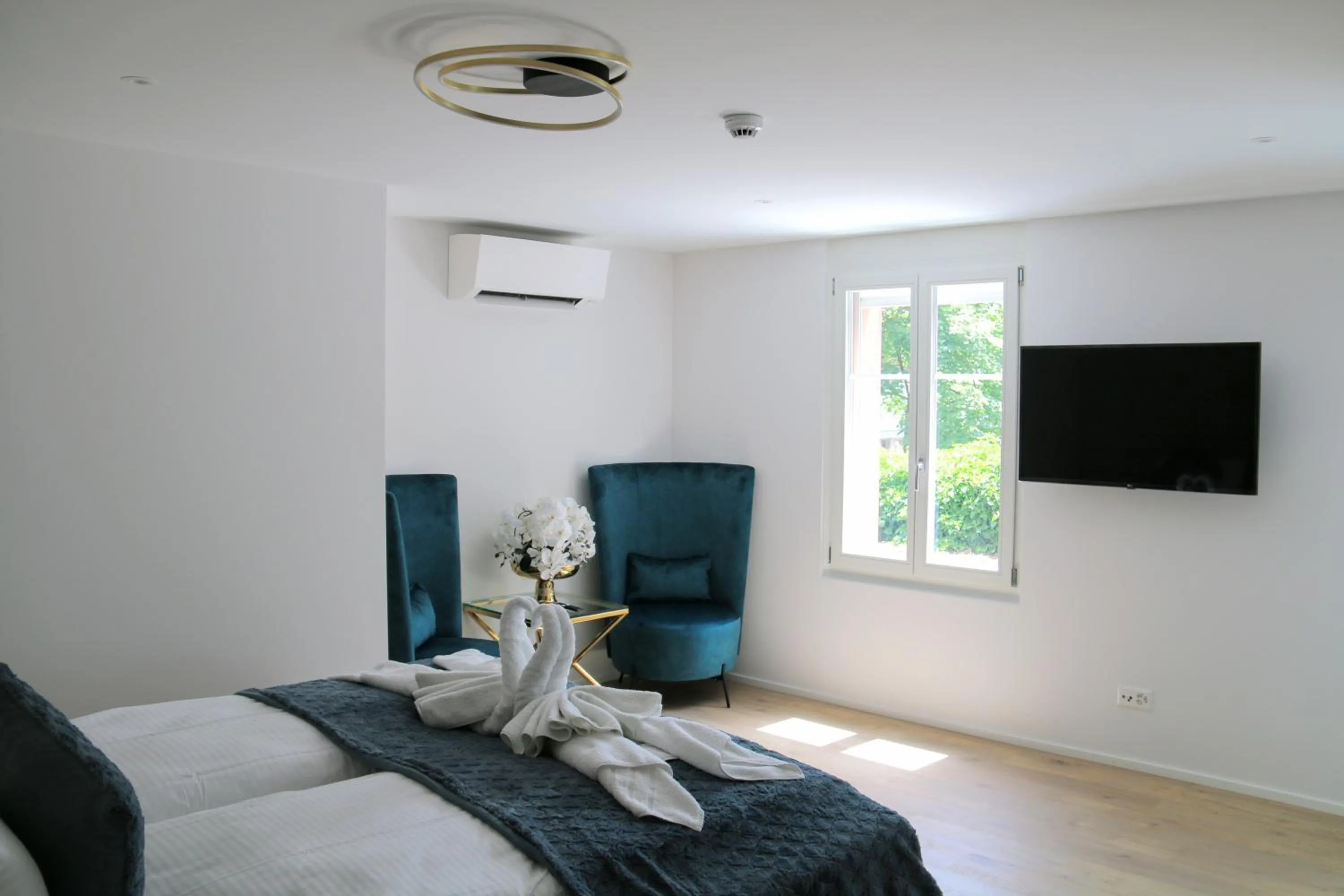 Bed in Hotel Sonne Interlaken-Matten