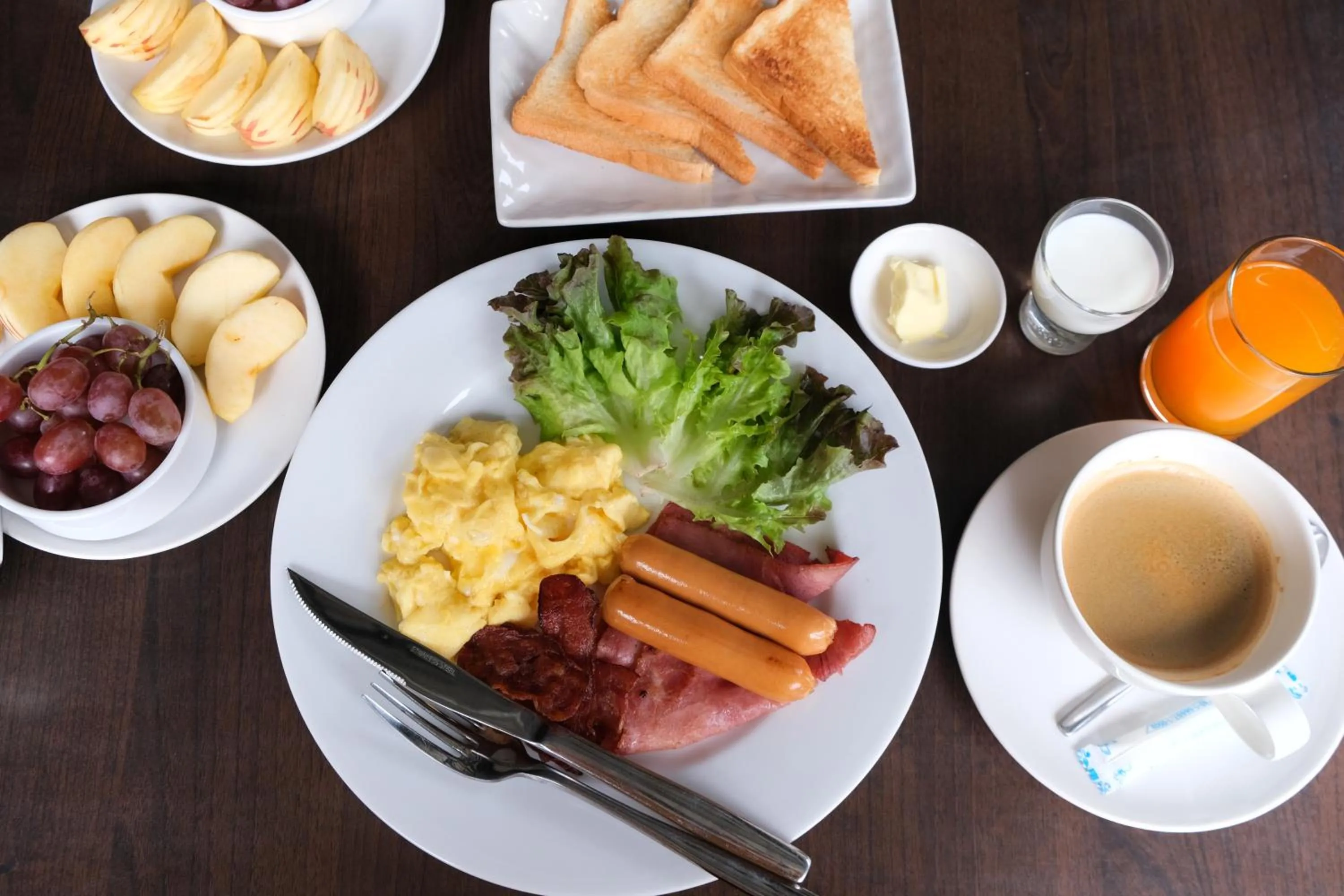 Food and drinks in La Seine City Resort, Chiang Mai