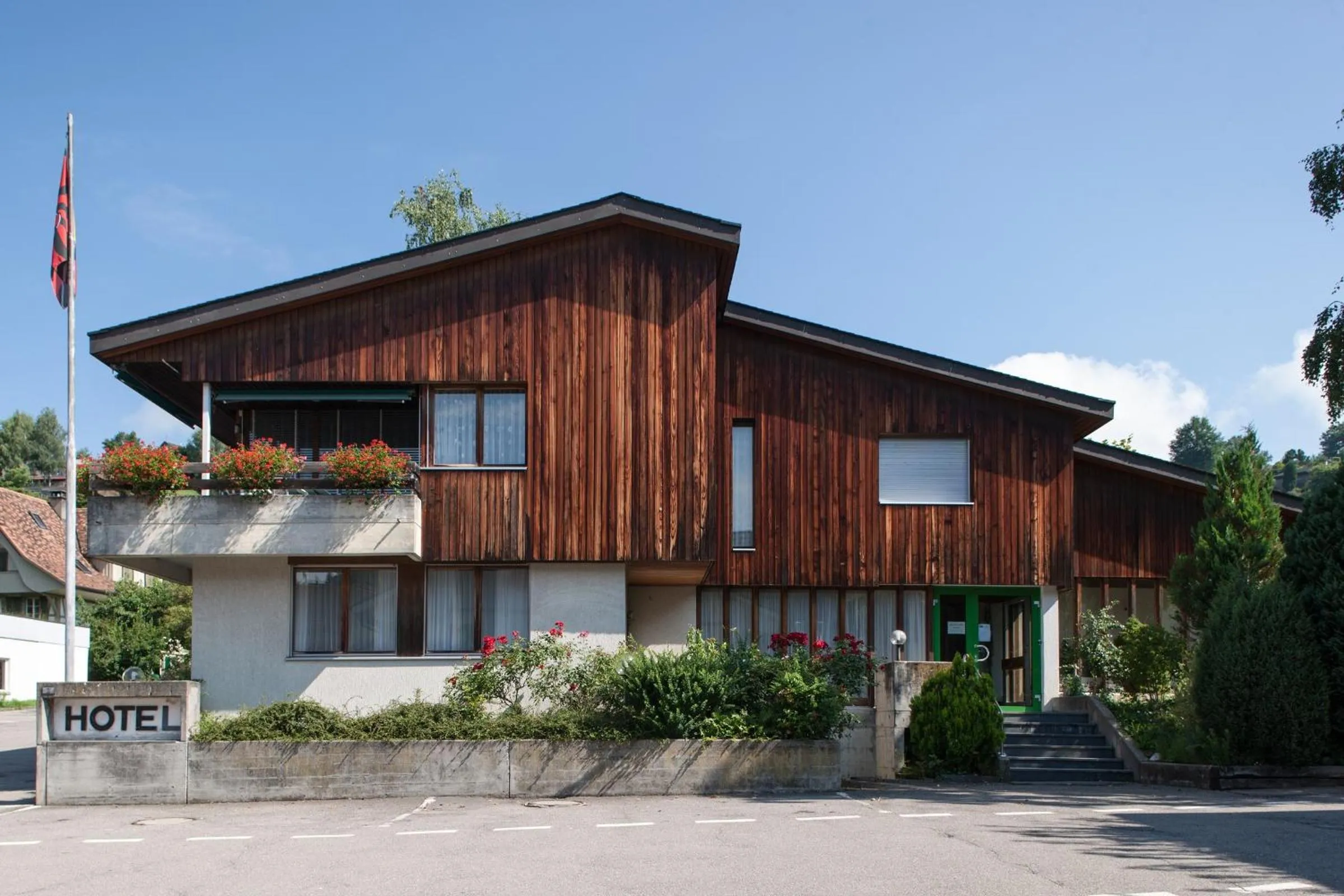Facade/entrance in Seminarhotel Linde Stettlen