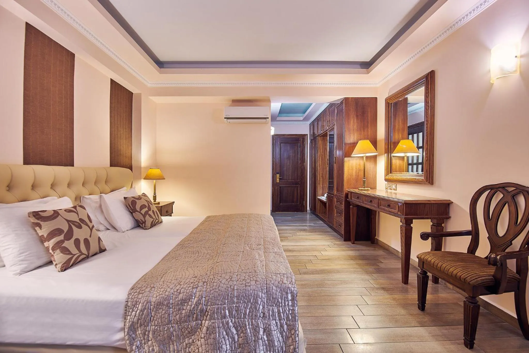 Bed in Palazetto Suites Zakynthos - Adults Only