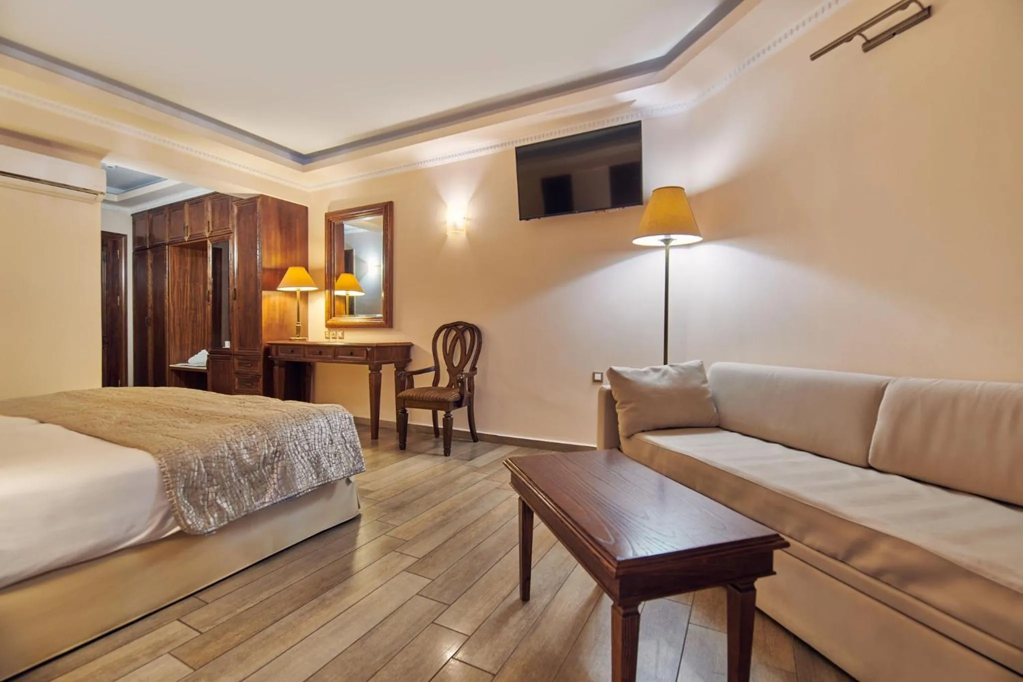Bed in Palazetto Suites Zakynthos - Adults Only