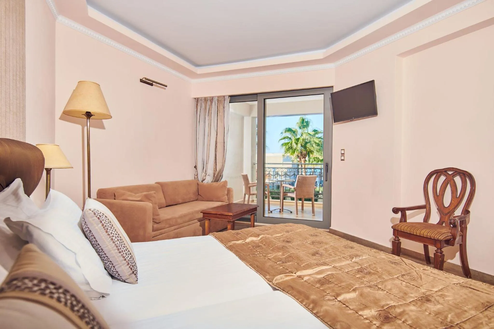 Photo of the whole room, Bed in Palazetto Suites Zakynthos - Adults Only