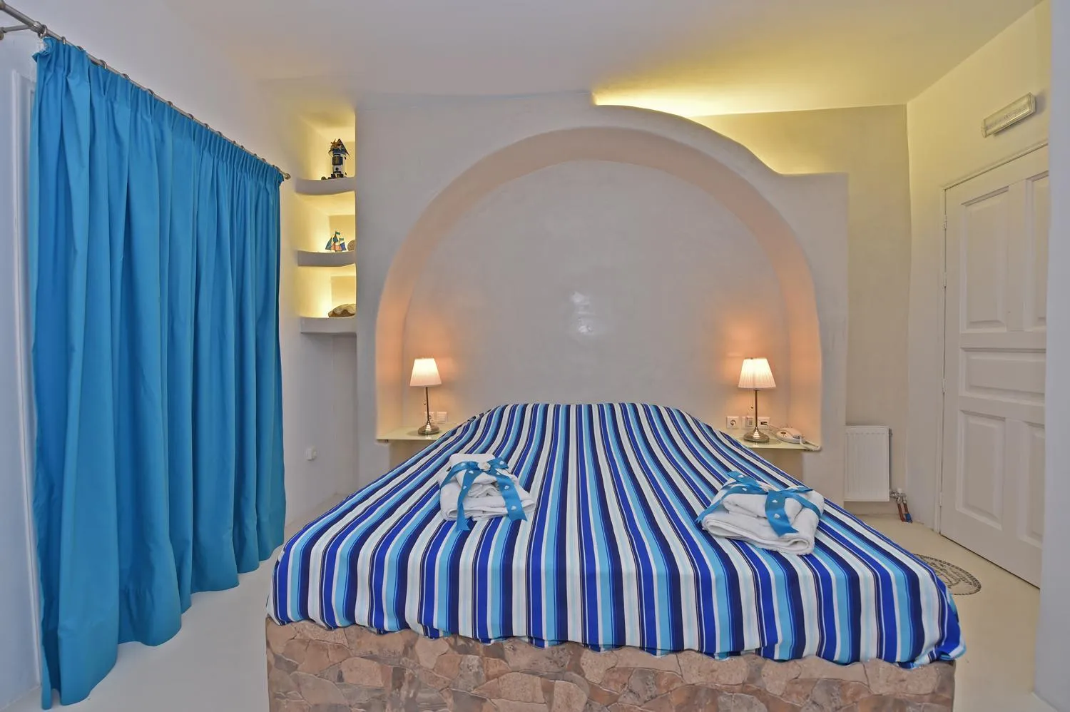 Photo of the whole room in TINOS AQUA PALAZZO