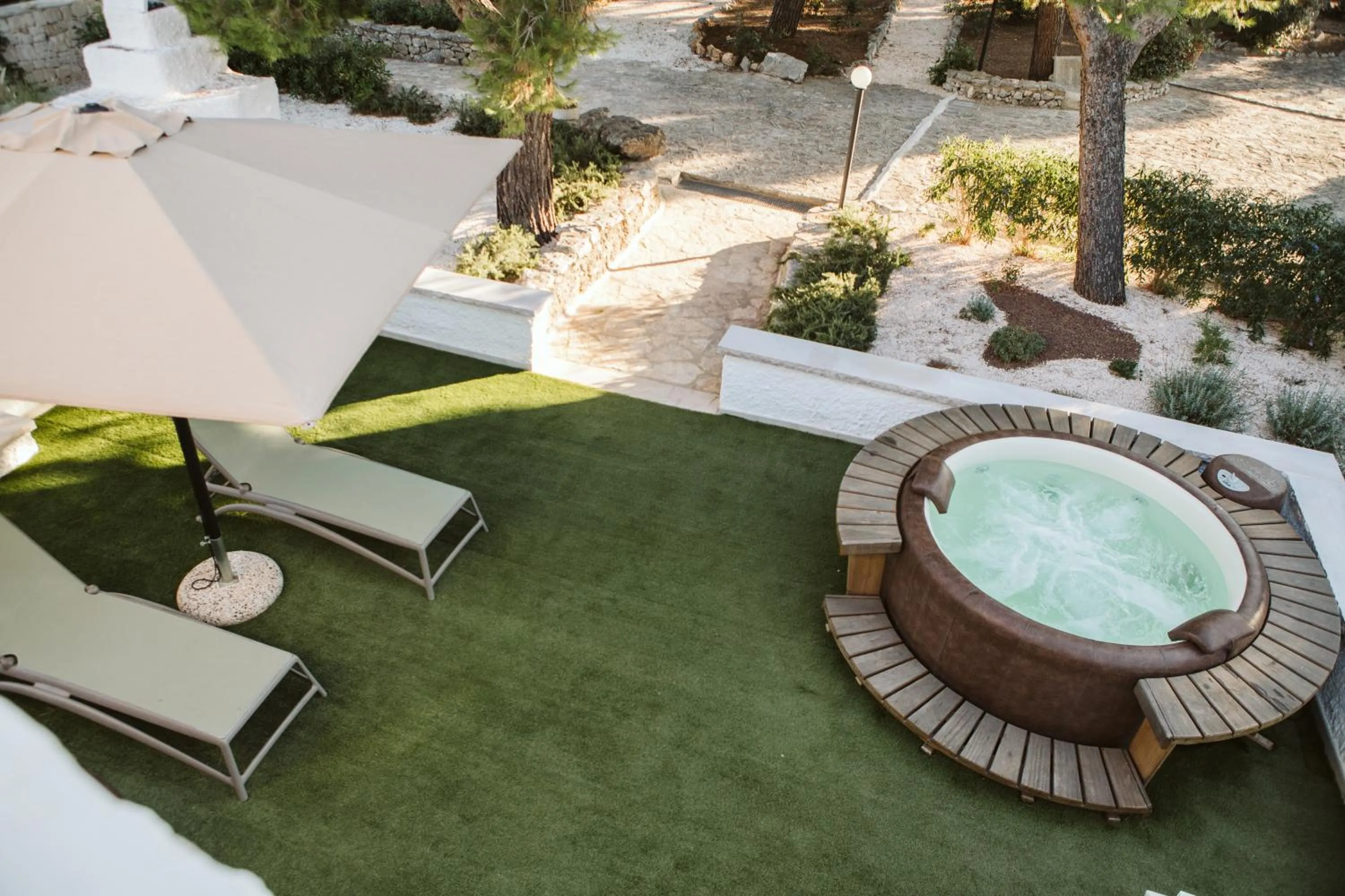 Hot Tub in Monte Simeone