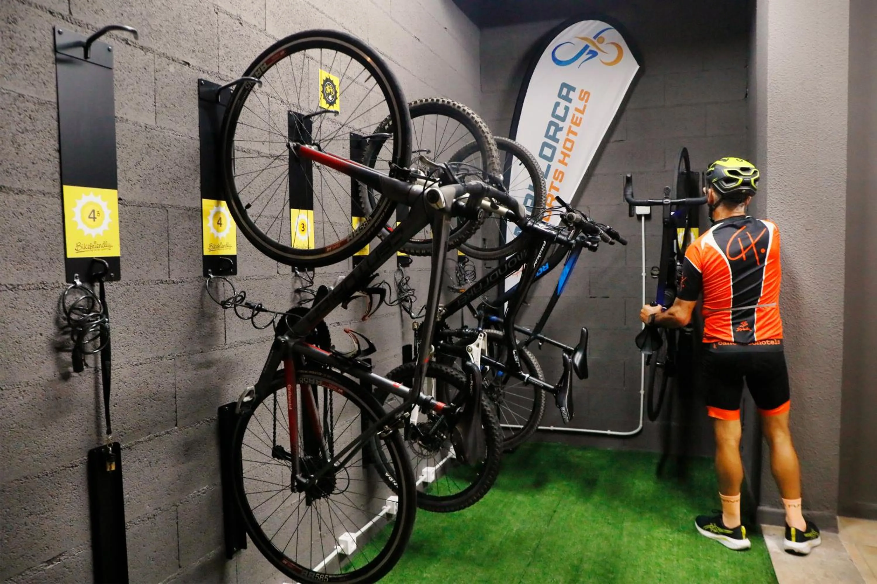 Cycling in Llaut Boutique Hotel