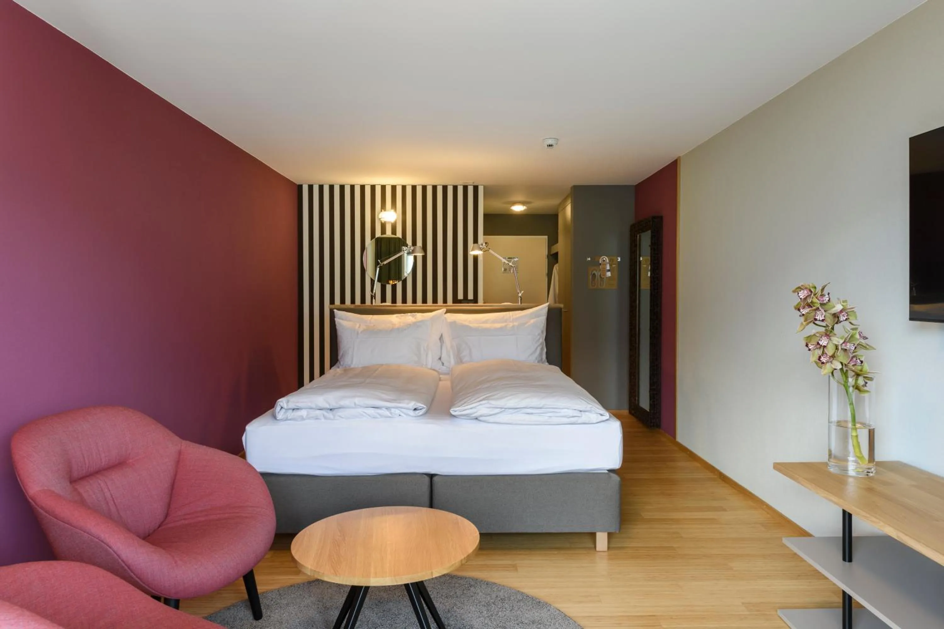 Photo of the whole room, Bed in Seehotel Wilerbad Spa & Seminar