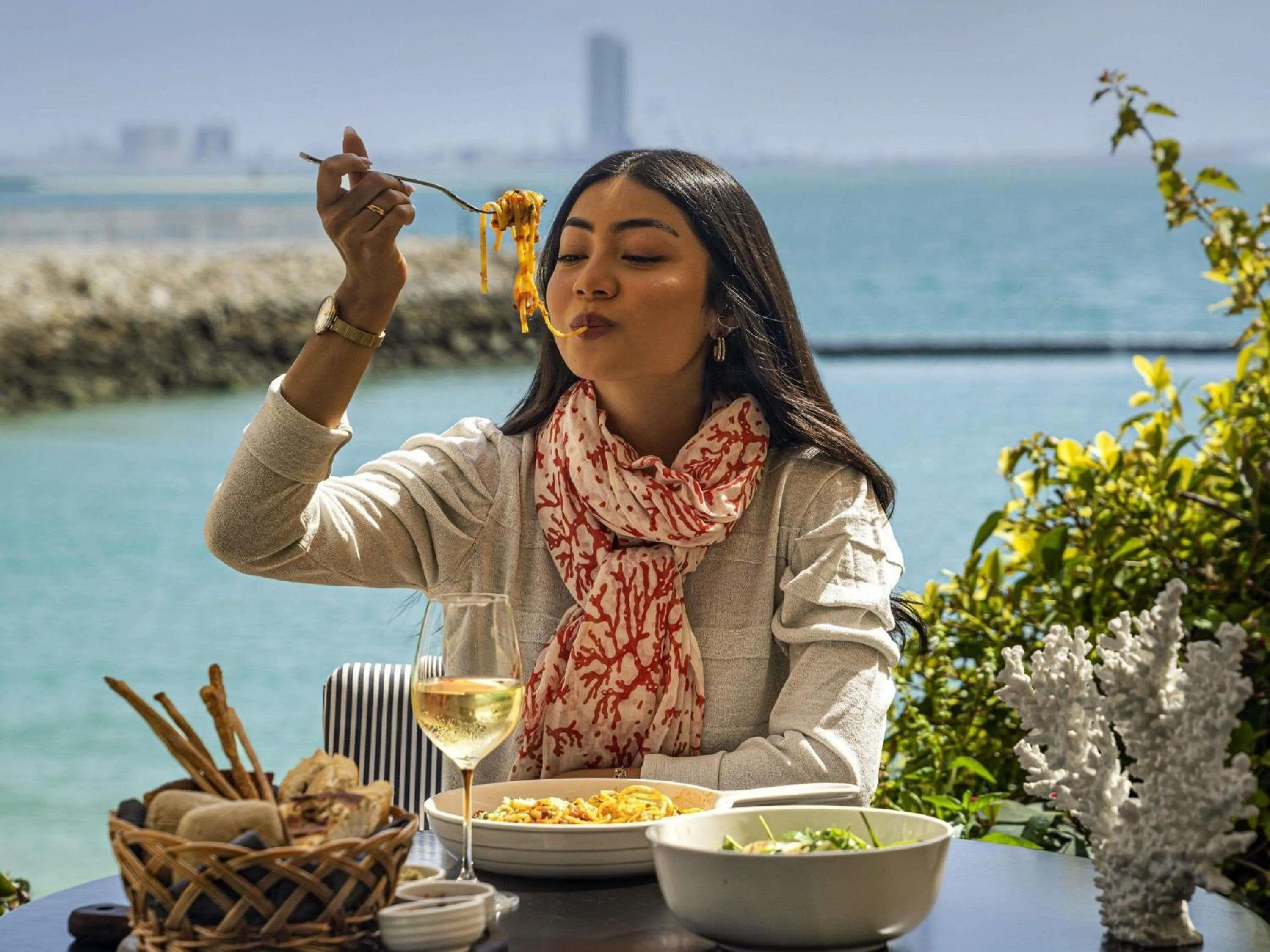 Restaurant/places to eat in Novotel Bahrain Al Dana Resort