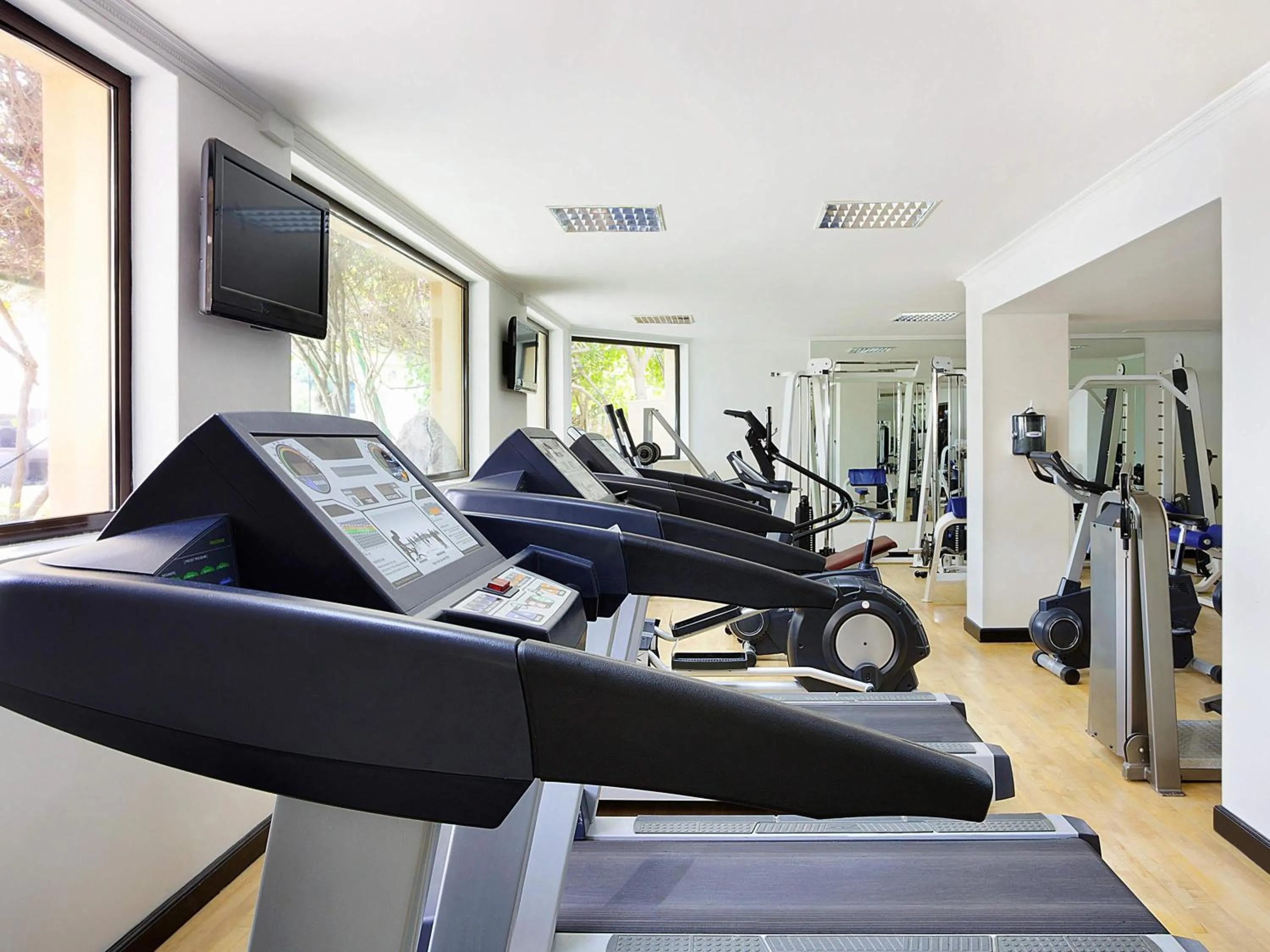 Fitness centre/facilities in Novotel Bahrain Al Dana Resort