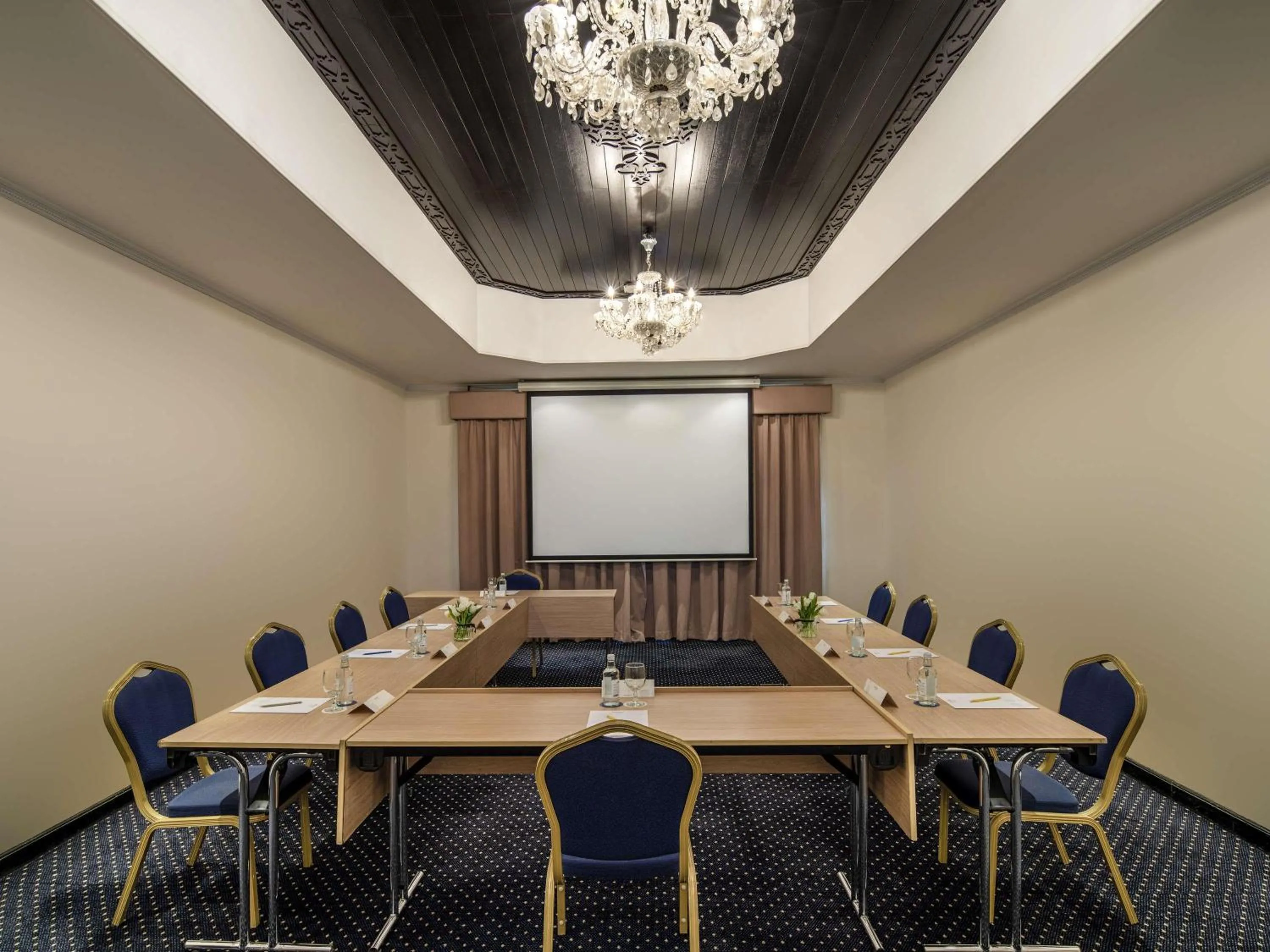 Meeting/conference room in Novotel Bahrain Al Dana Resort
