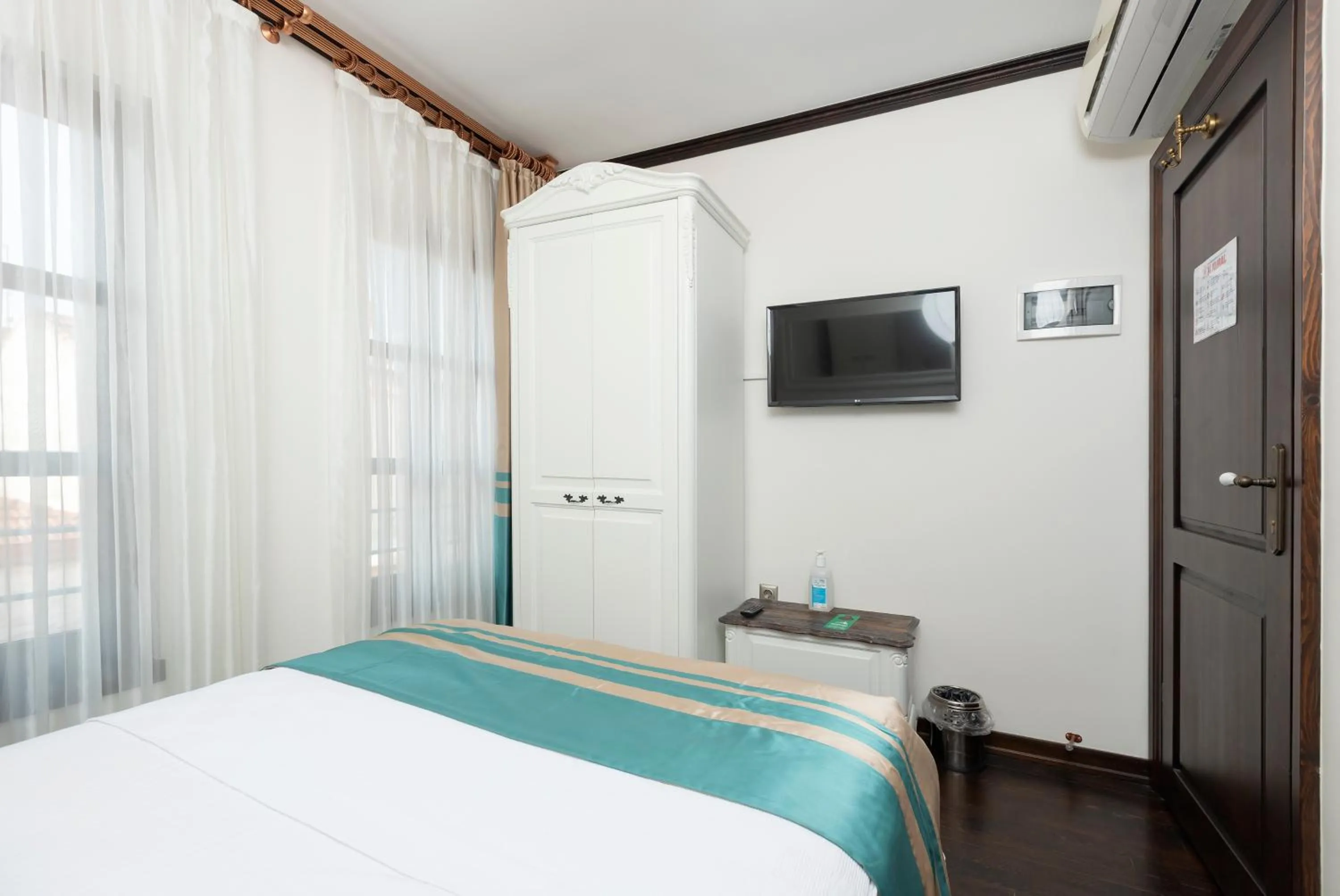 Bed in Marina Foça Hotel