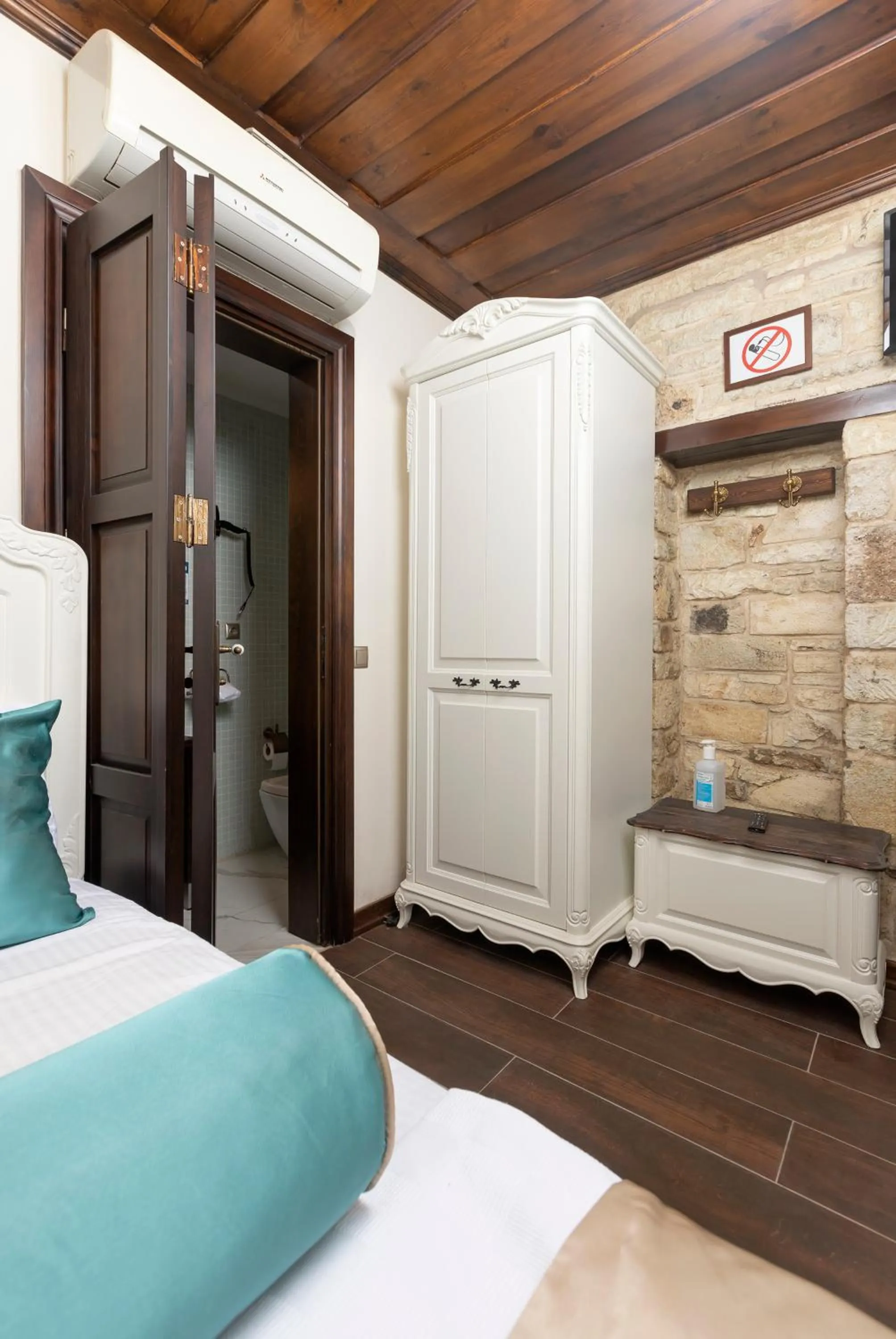 Bed in Marina Foça Hotel