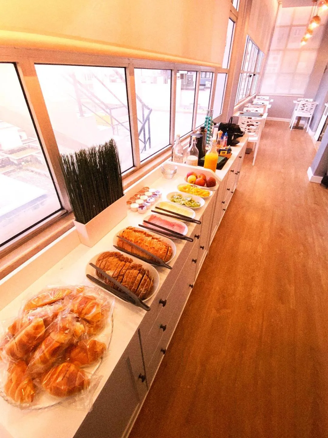 Breakfast in Le Premier Lisbon Suites