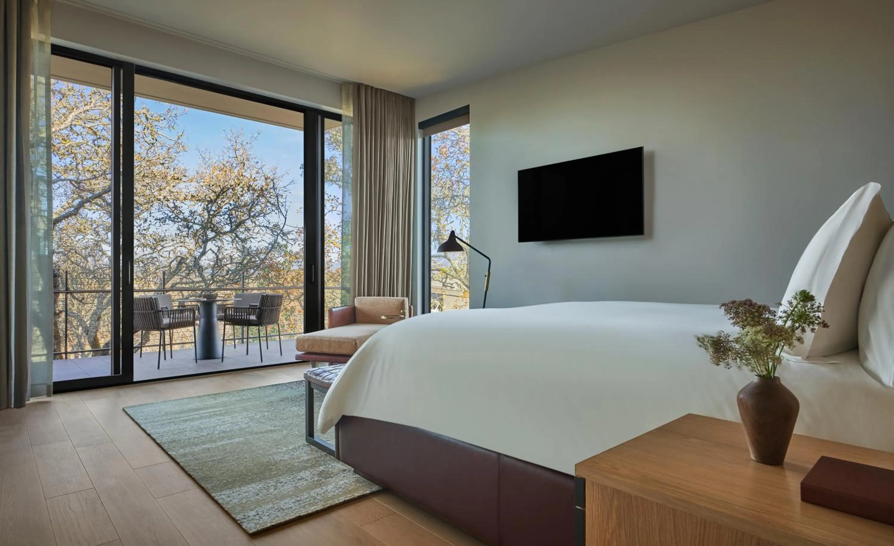 View (from property/room), Bed in Montage Healdsburg