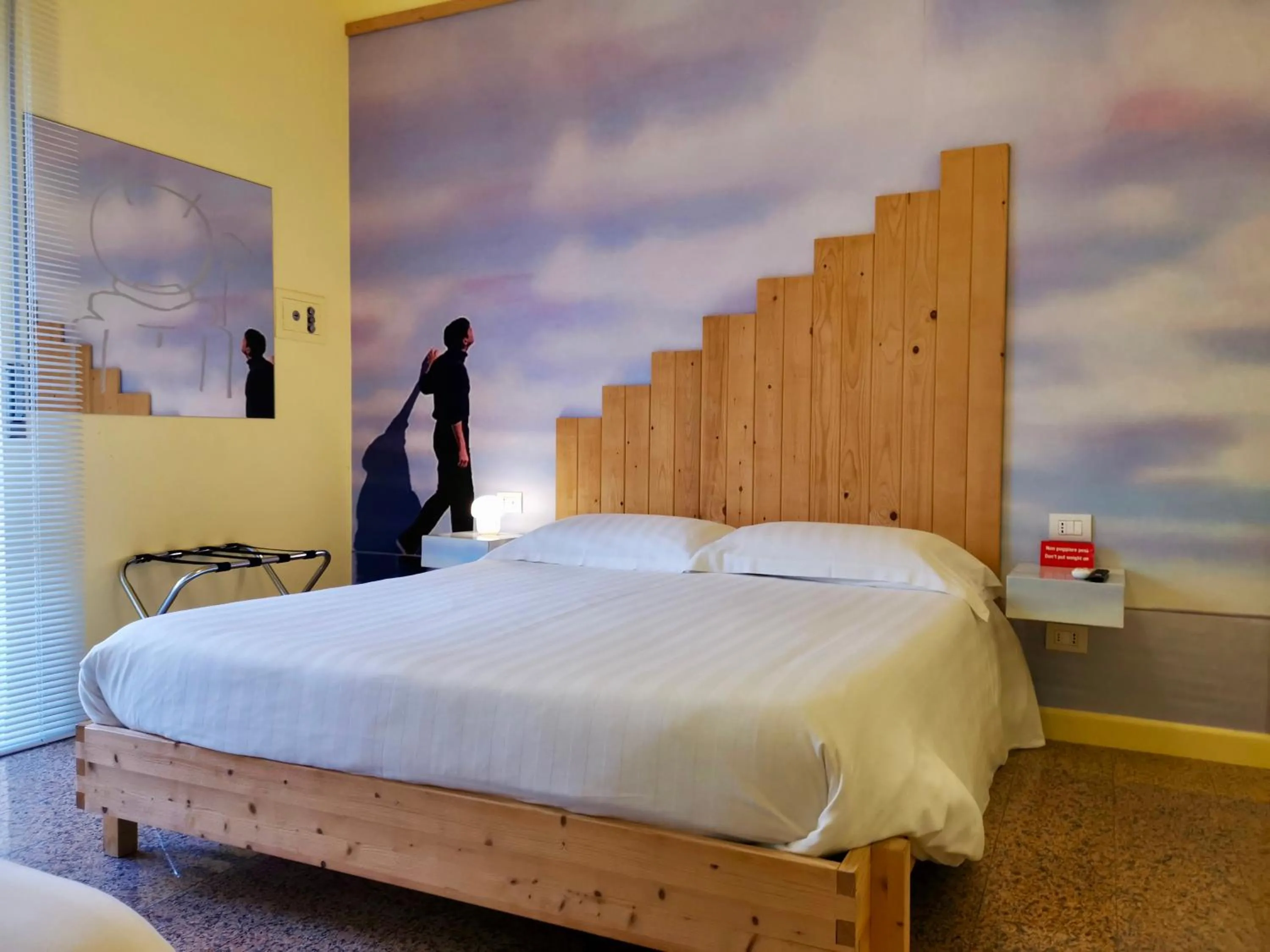 Photo of the whole room, Bed in Red Carpet rooms