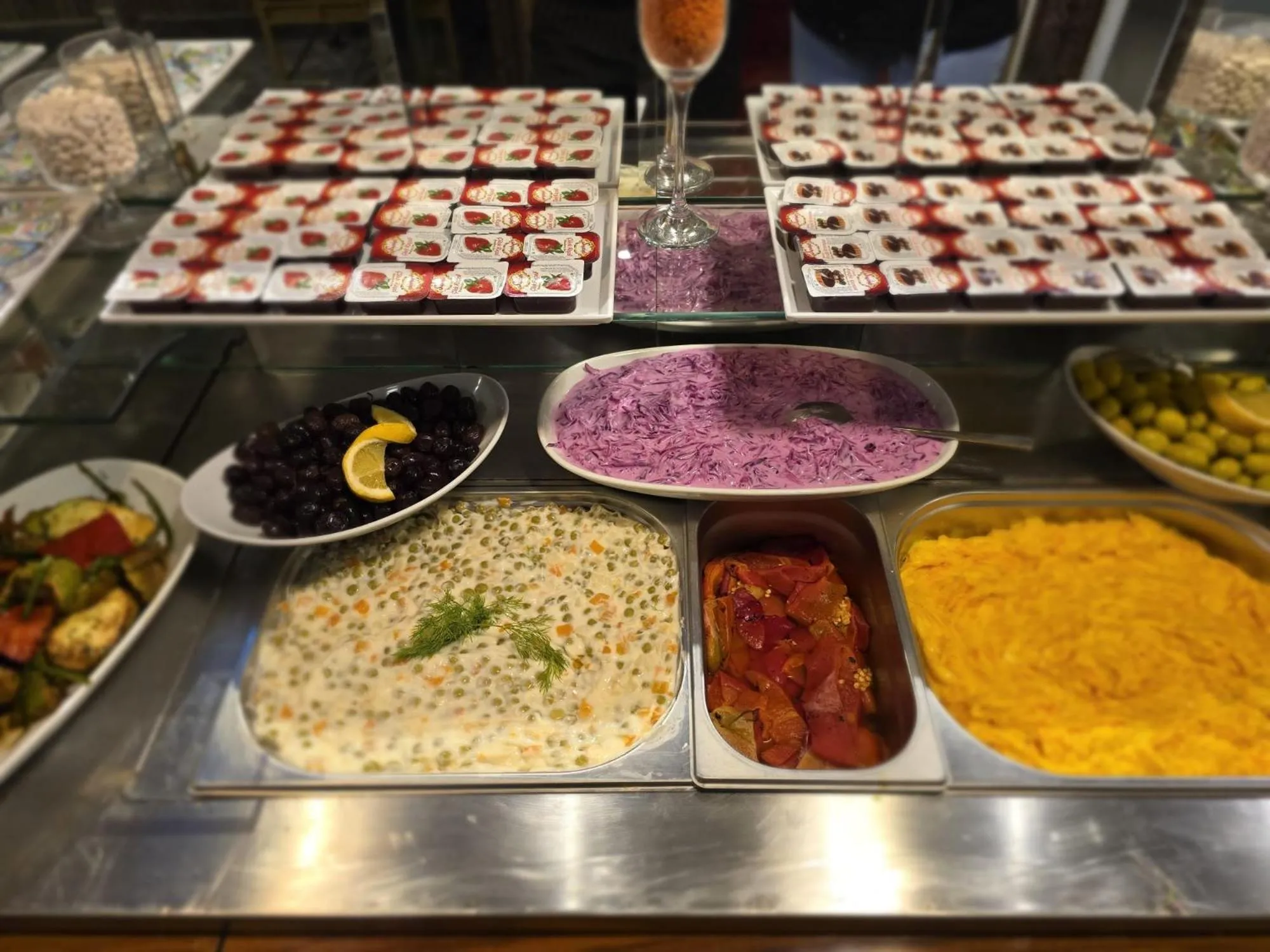 Food in Maranda Suit Hotel