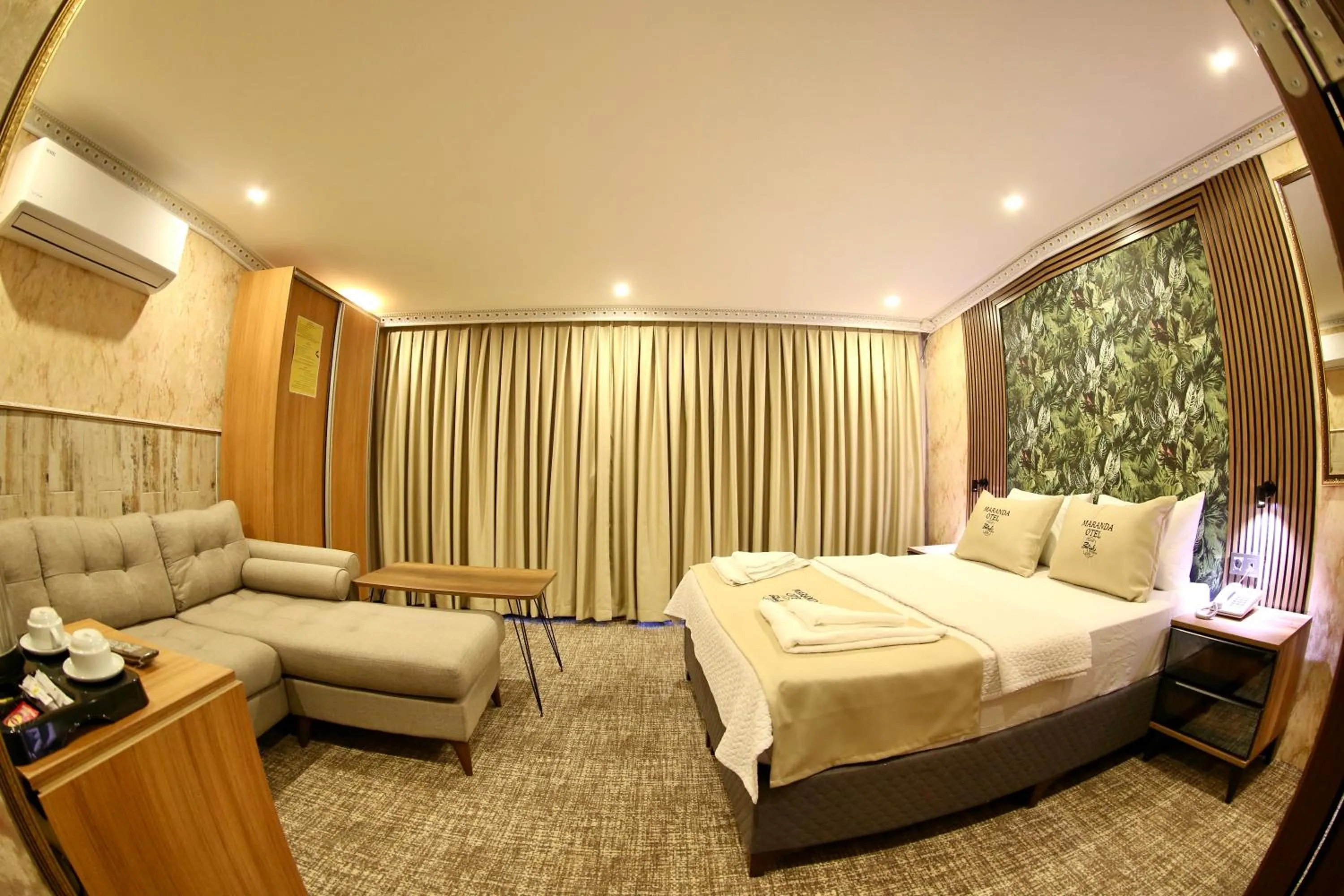 Bed in Maranda Suit Hotel