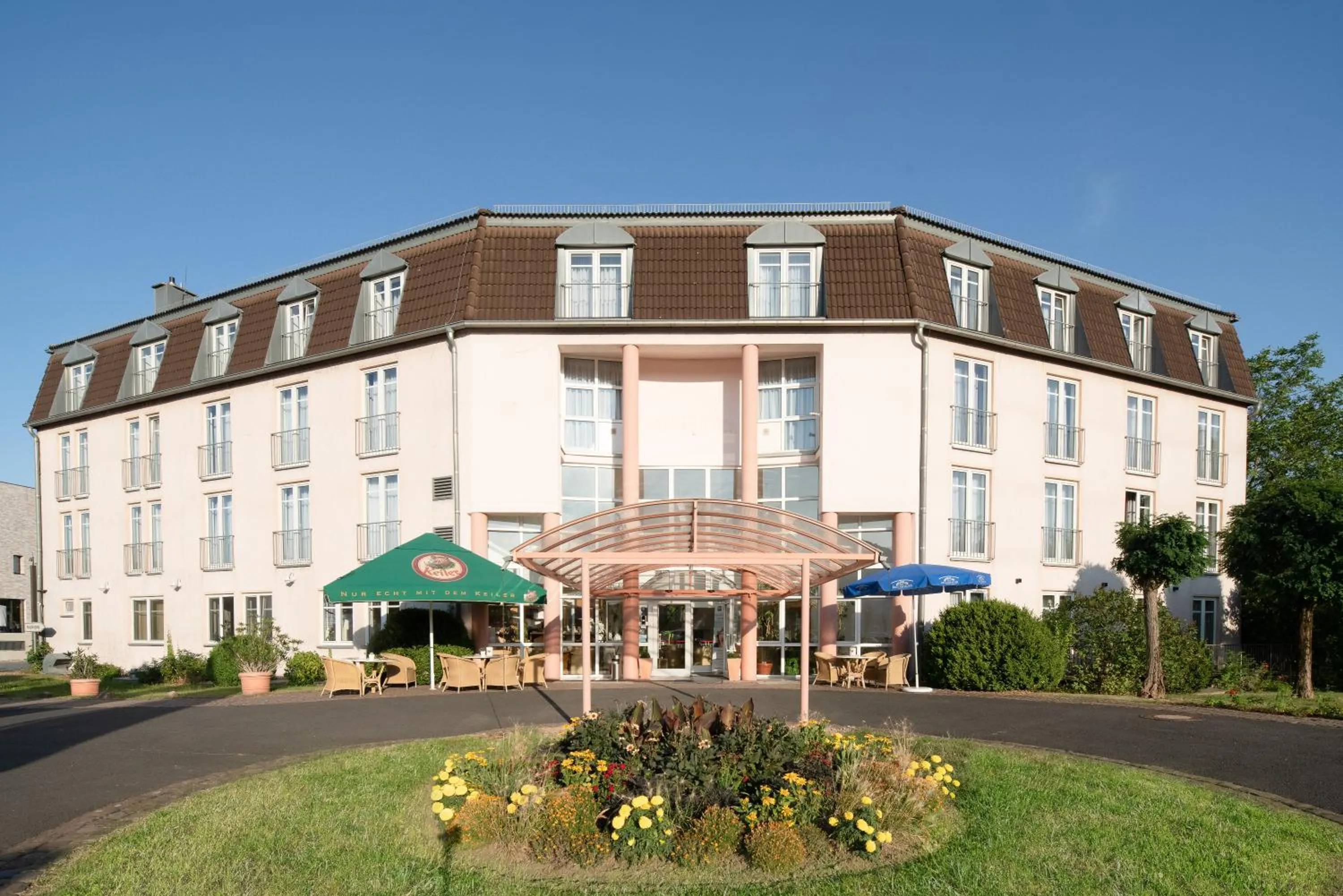Facade/entrance in Roomingtons Hotel Lohr am Main