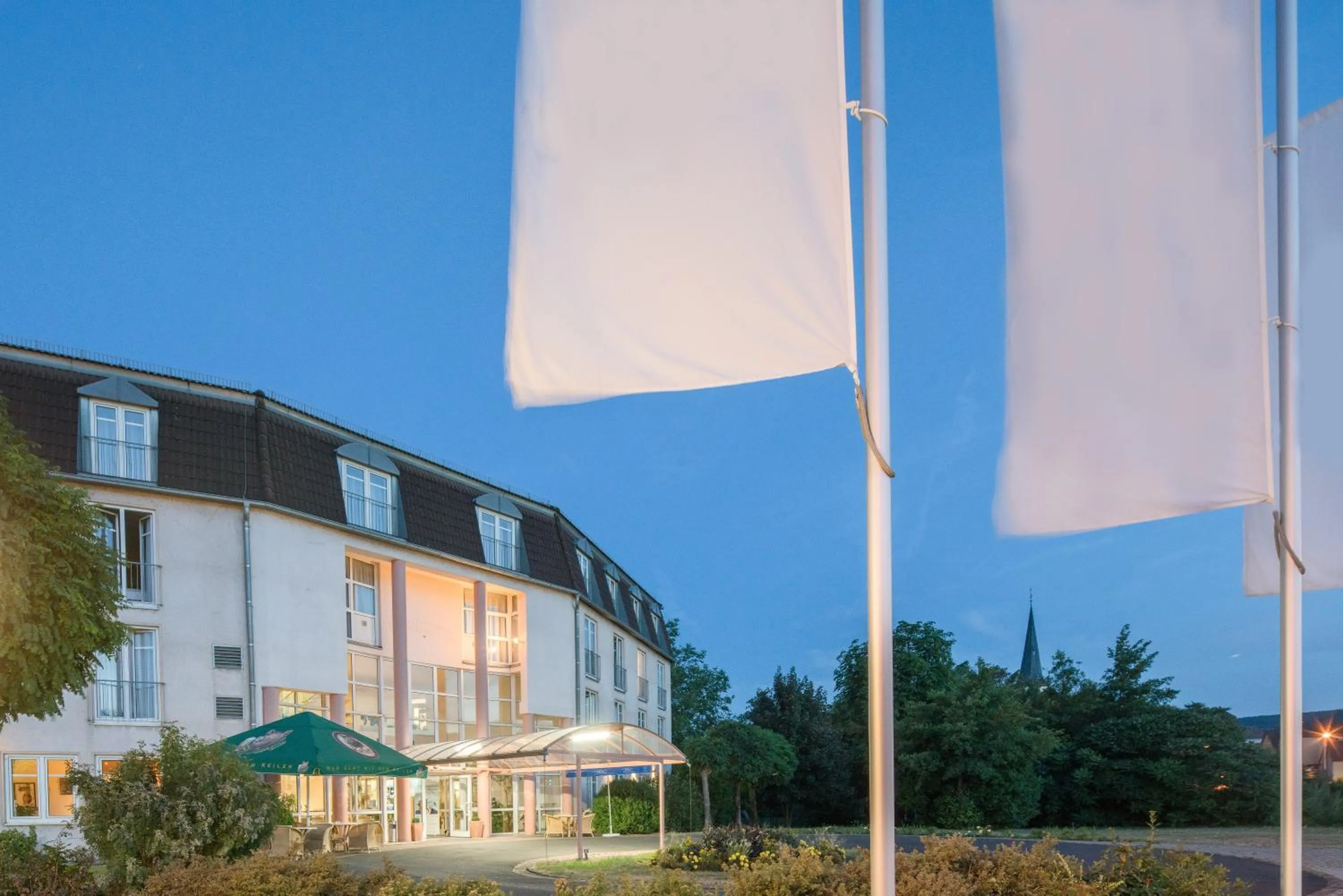 Property building in Roomingtons Hotel Lohr am Main