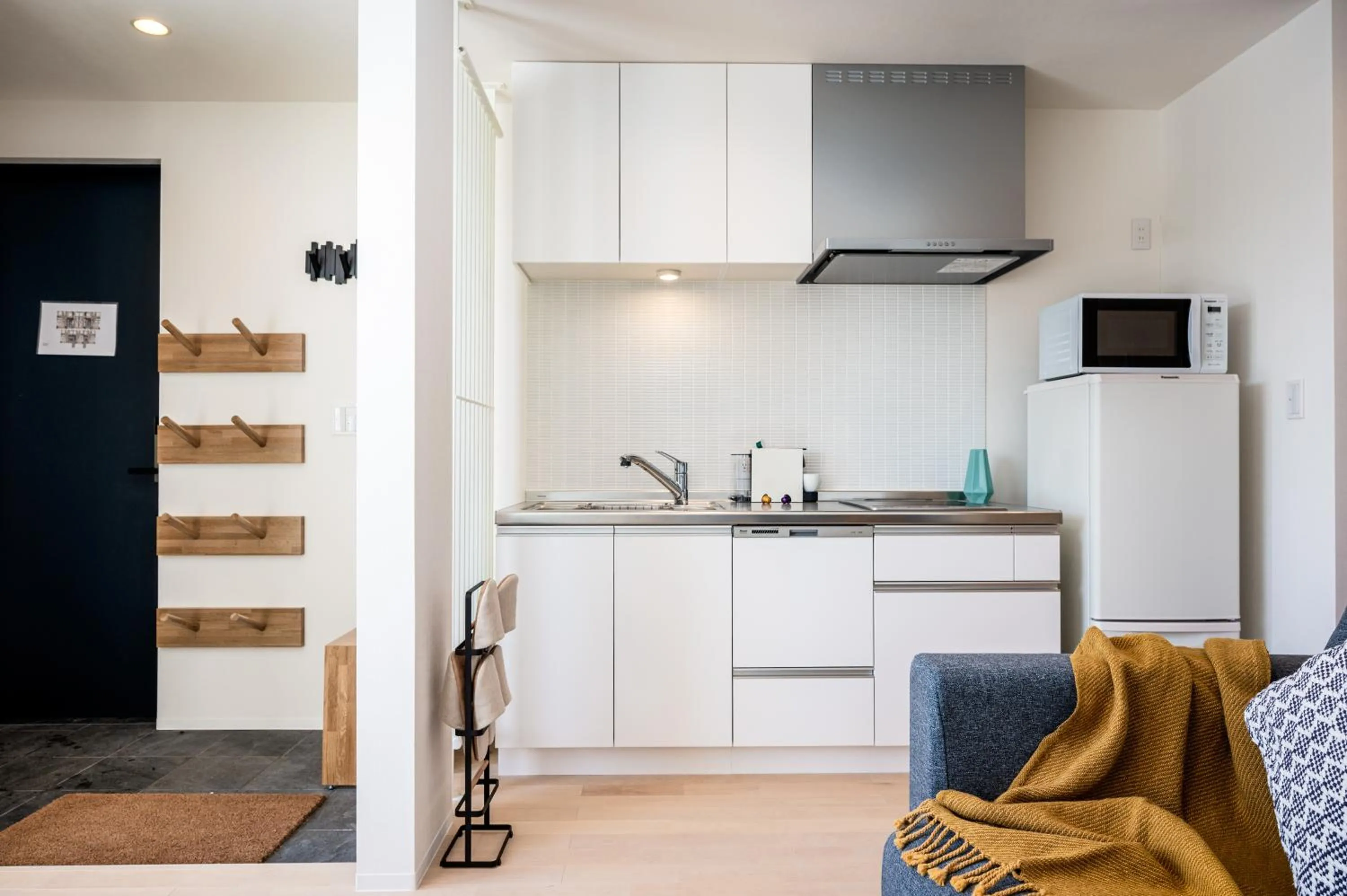 Kitchen or kitchenette in ArtHouse by H2 Life