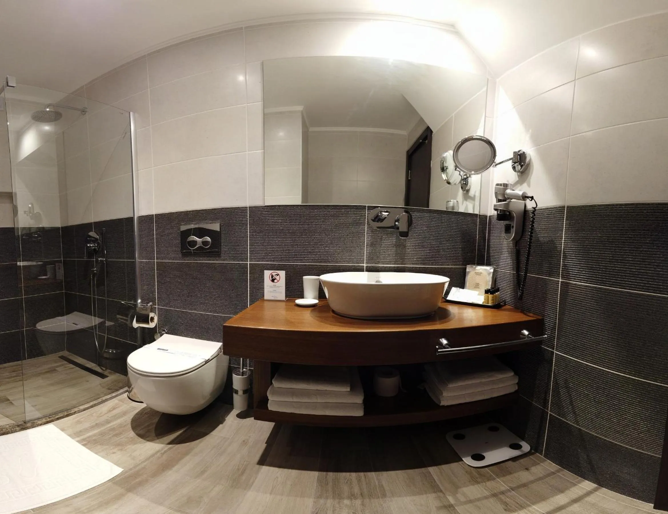 Toilet in Resa Hotel Göcek