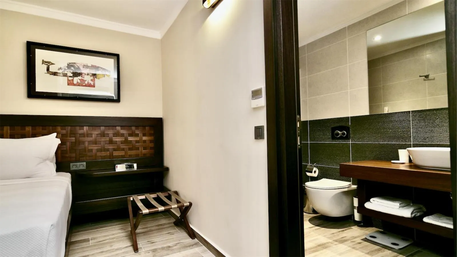 Toilet, Bed in Resa Hotel Göcek